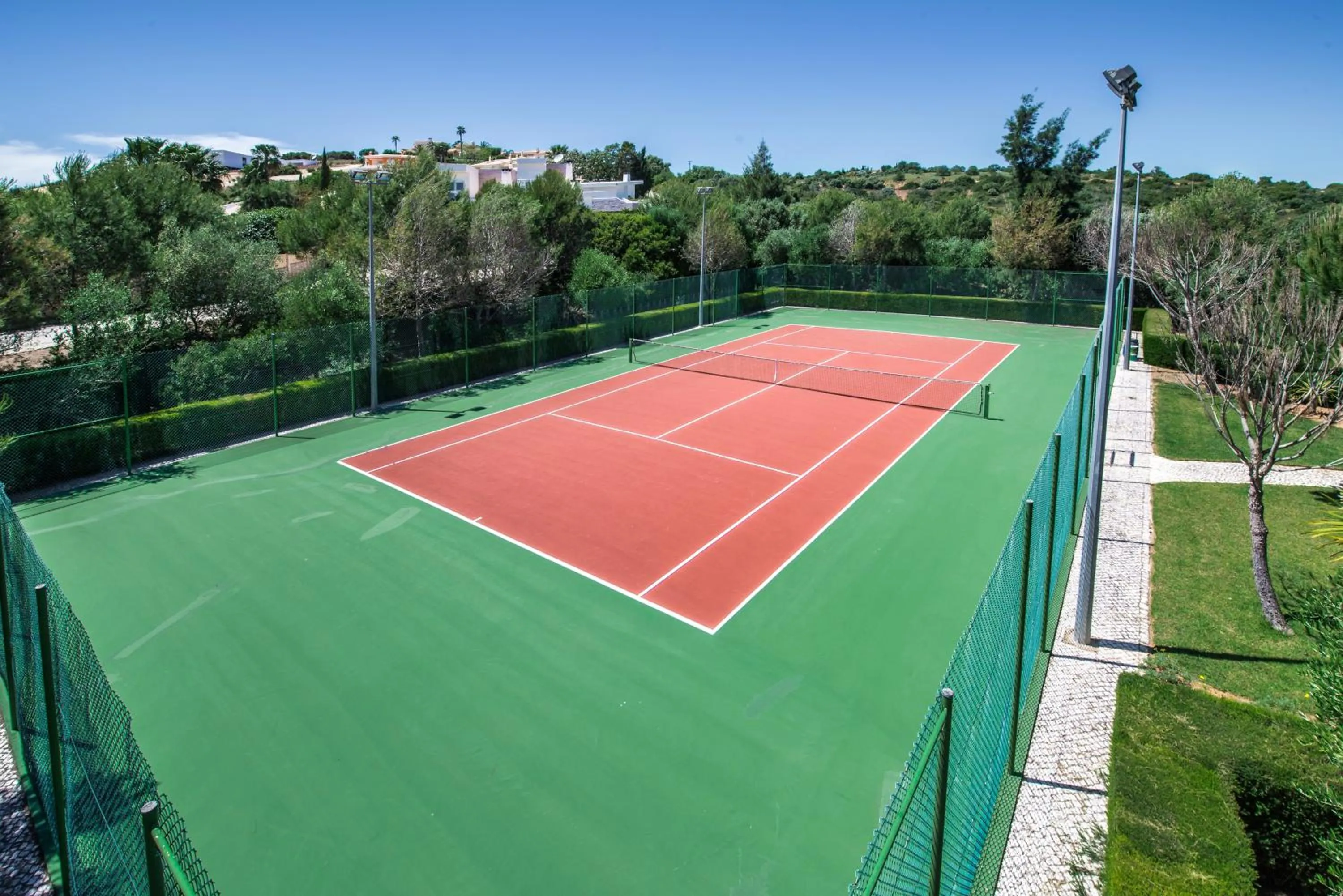 Tennis court in Foz da Ria