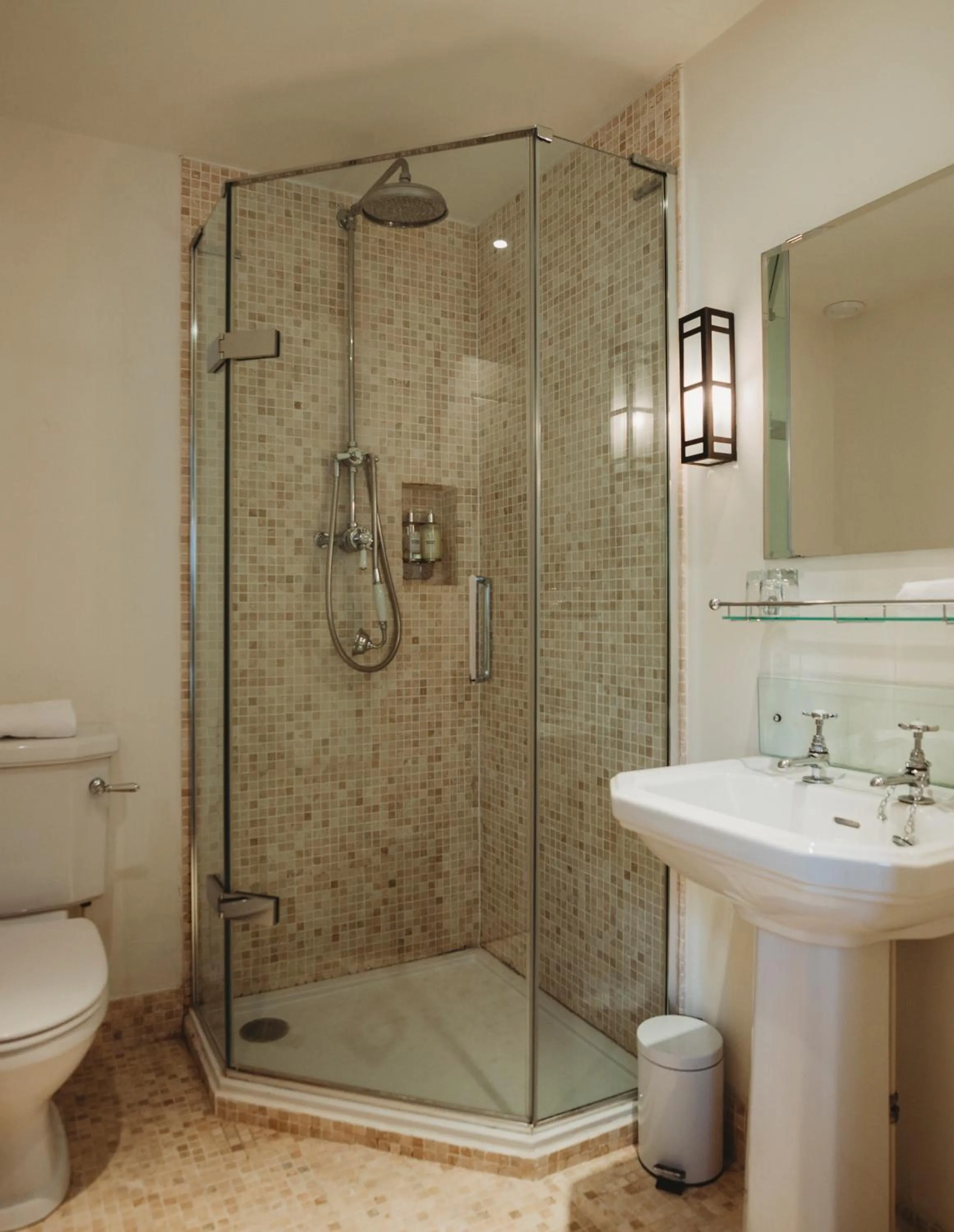 Bed in The New Inn Great Limber