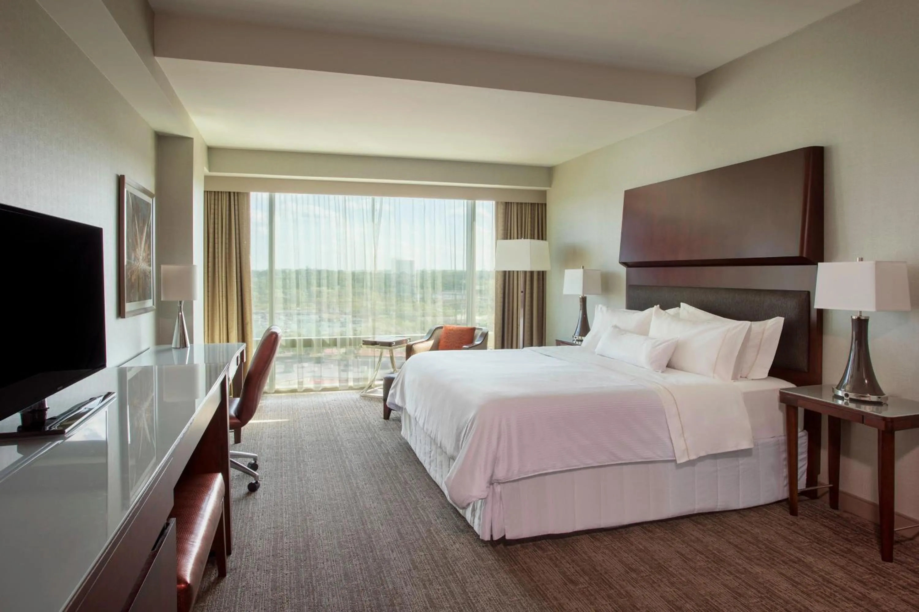 Photo of the whole room, Bed in The Westin Wilmington