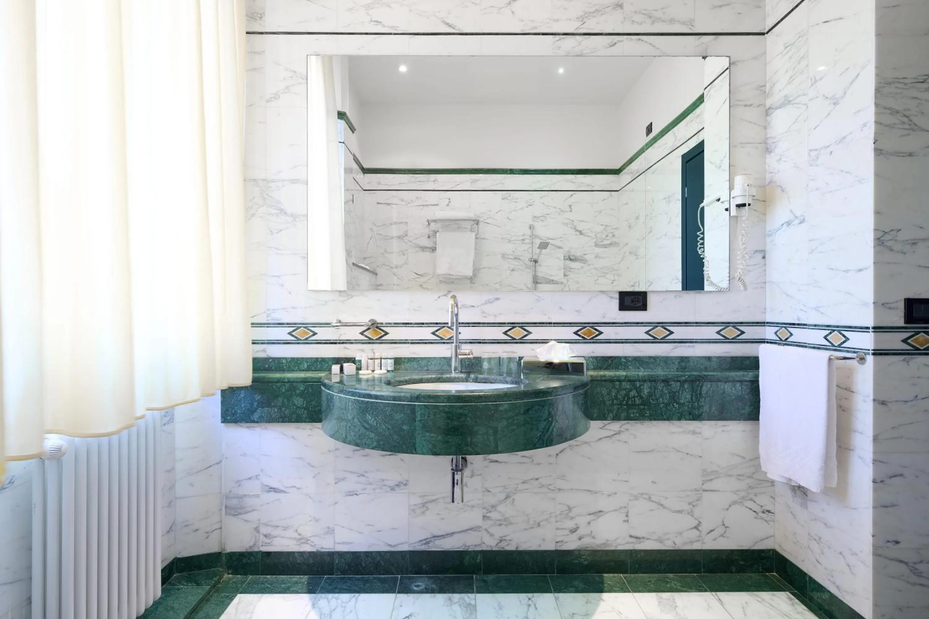 Bathroom in Grand Hotel Bellavista Palace & Golf