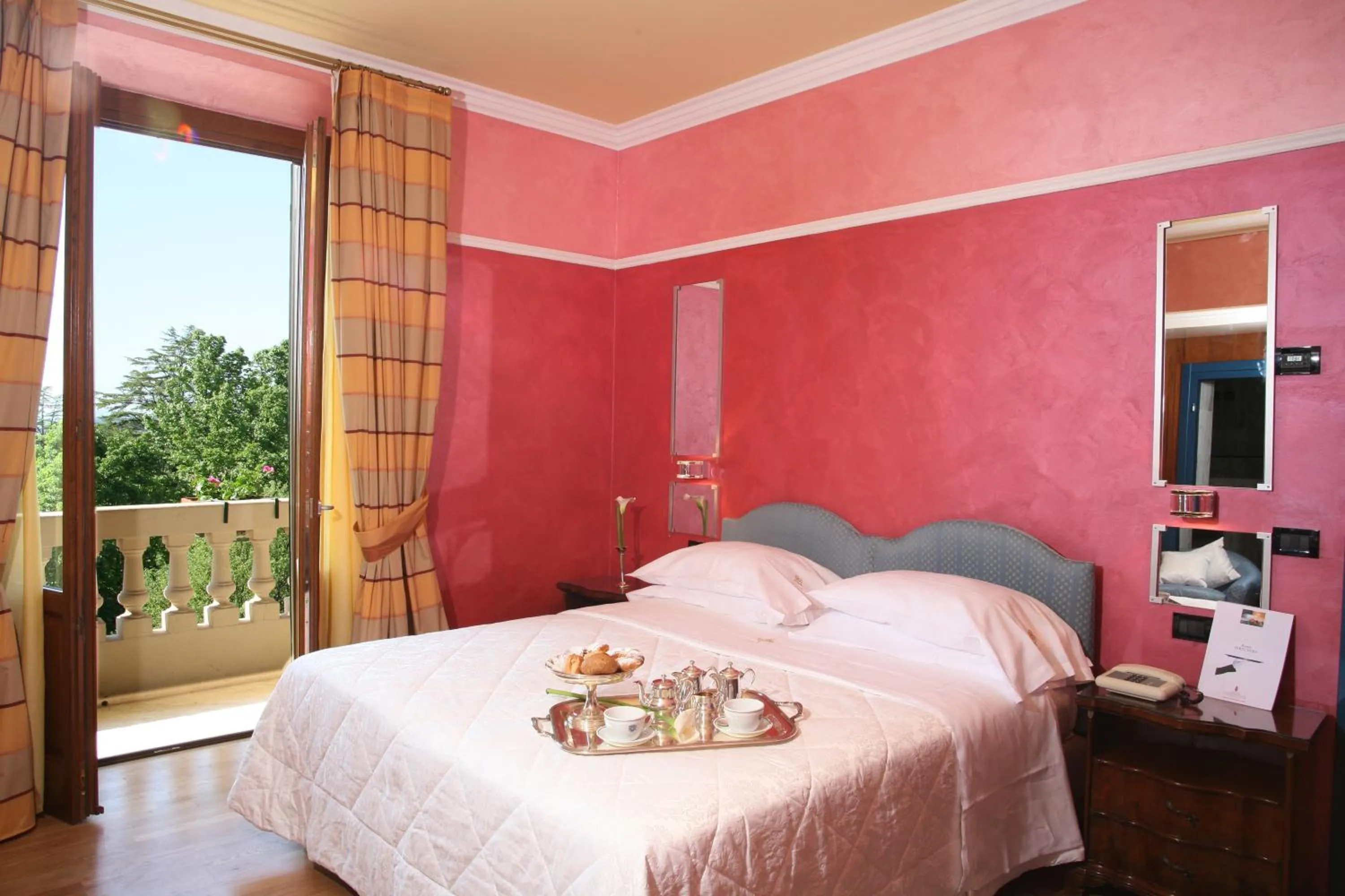 Bed in Grand Hotel Bellavista Palace & Golf