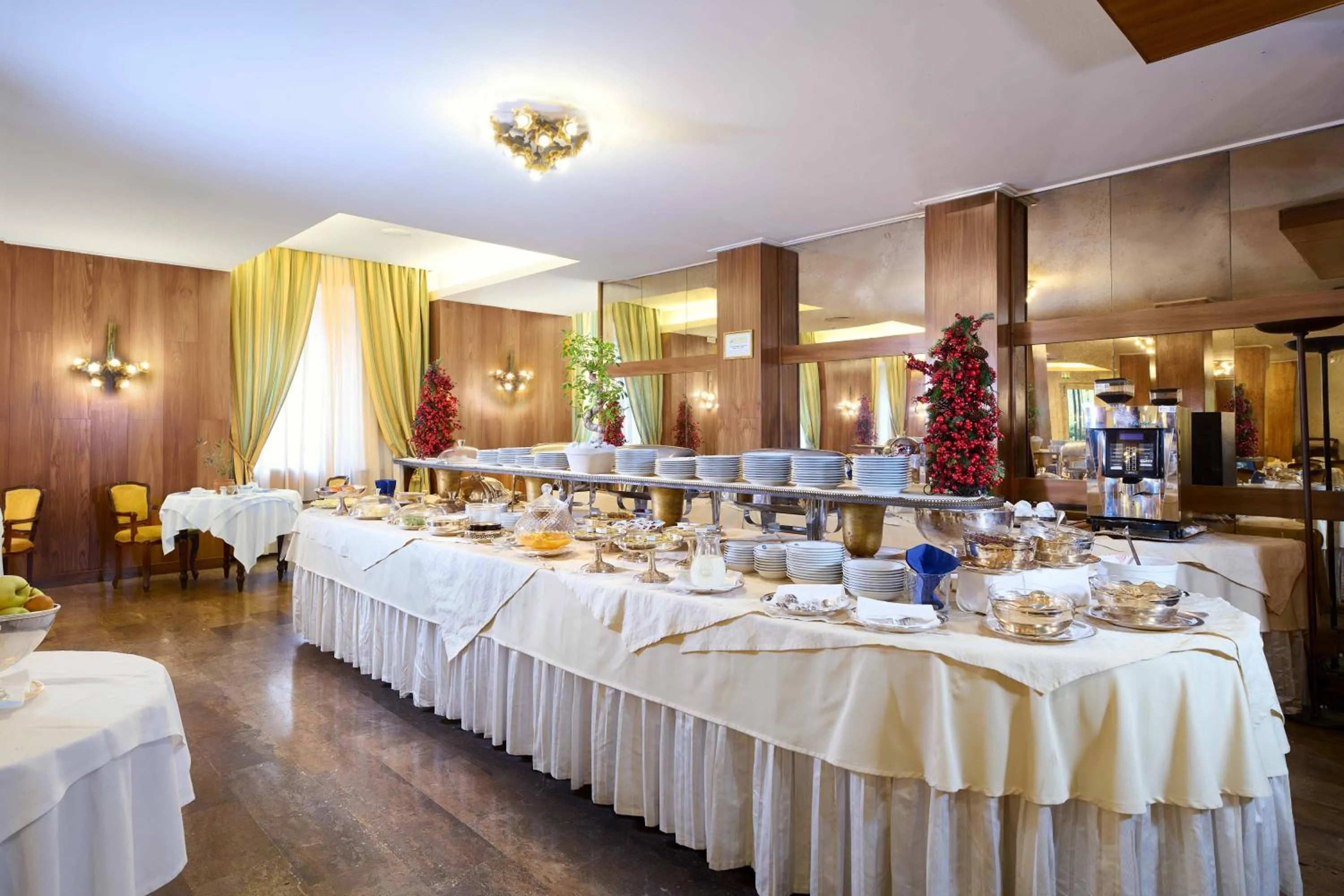 Buffet breakfast in Grand Hotel Bellavista Palace & Golf