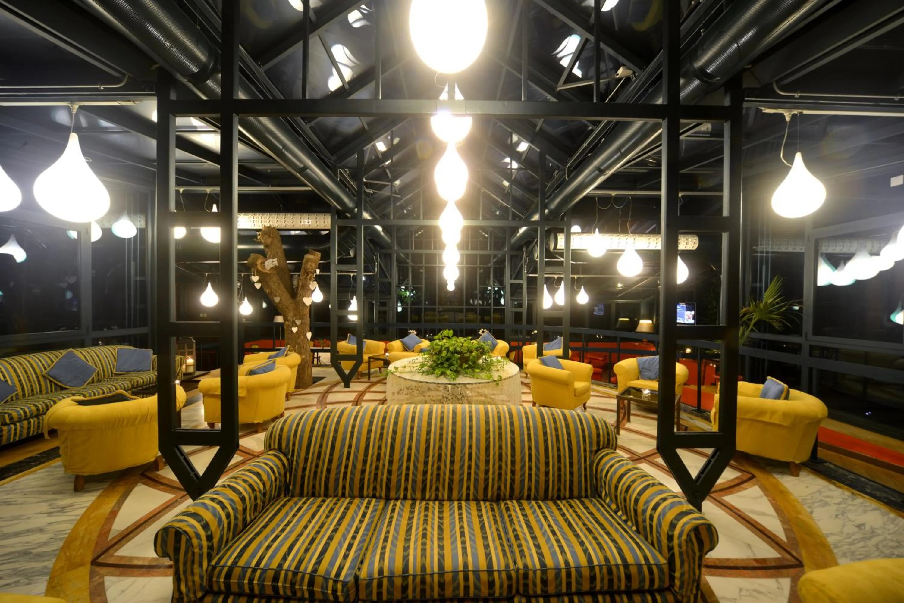 Lounge or bar in Grand Hotel Bellavista Palace & Golf