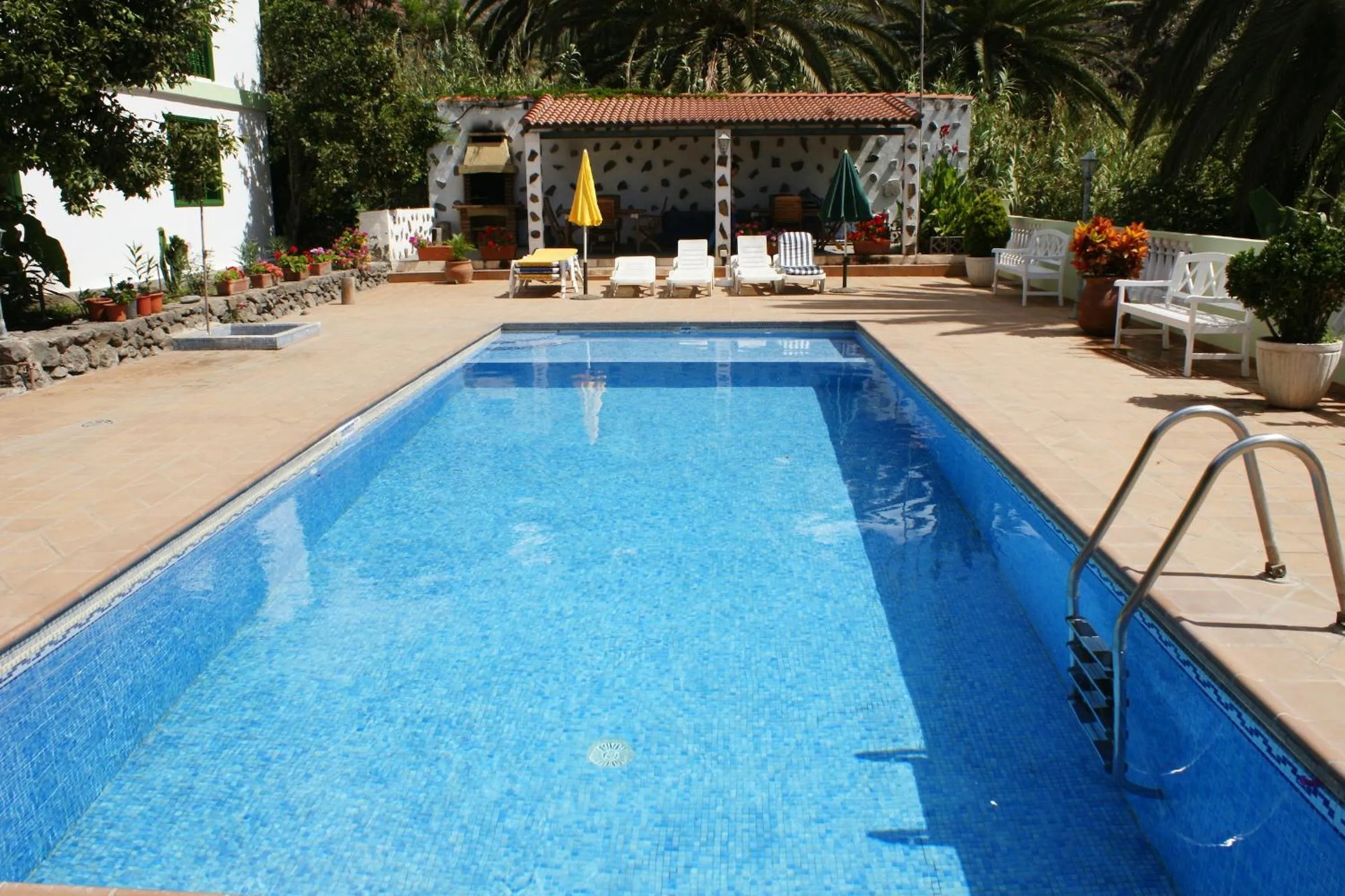 Swimming pool in Apartamentos Nelly