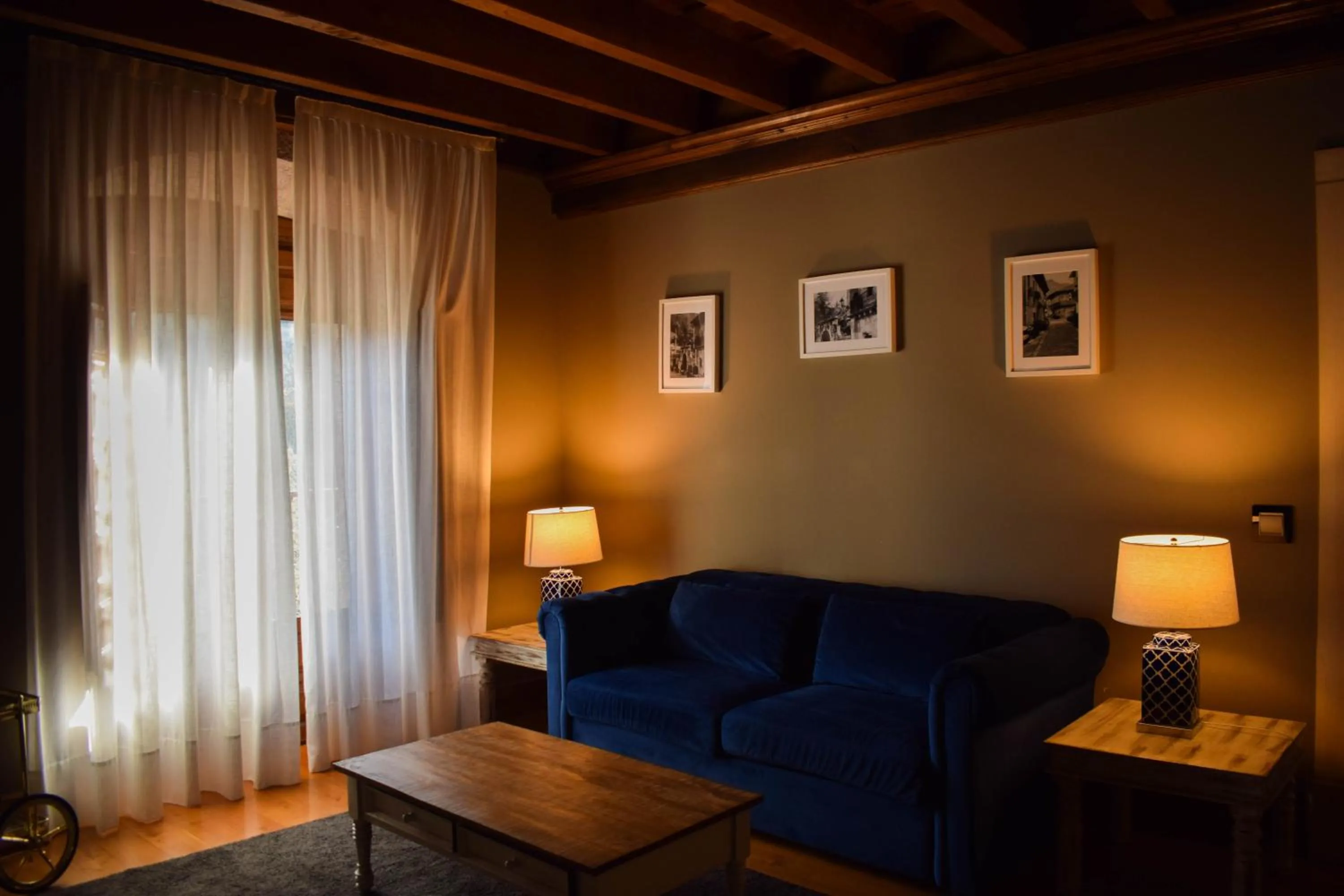 Living room in Casona De La Pinta