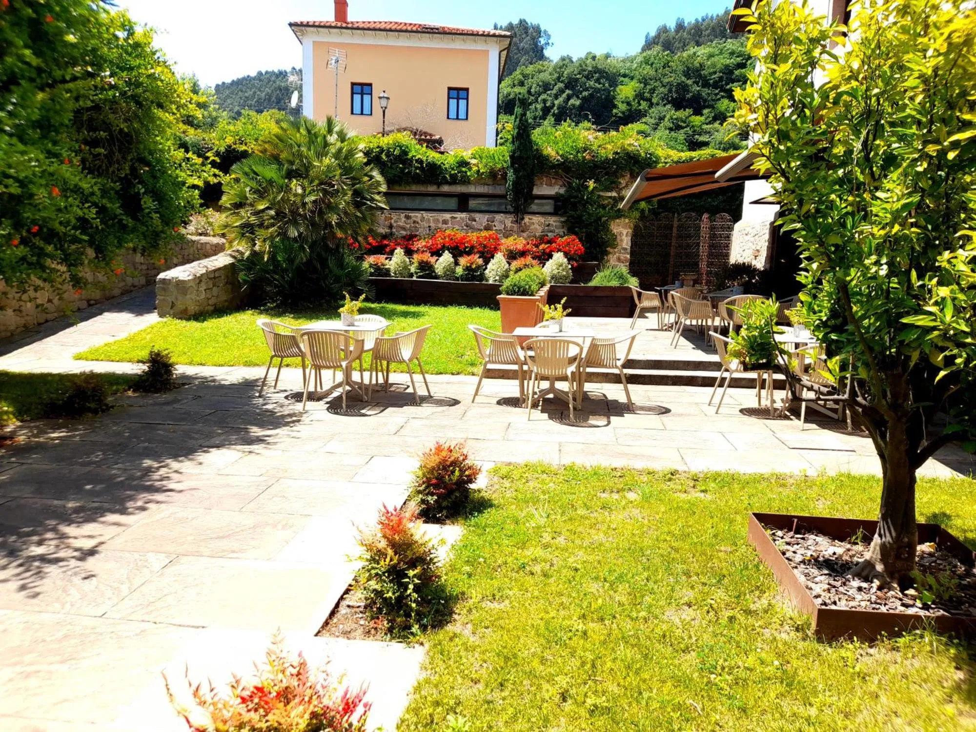 Spring in Casona De La Pinta