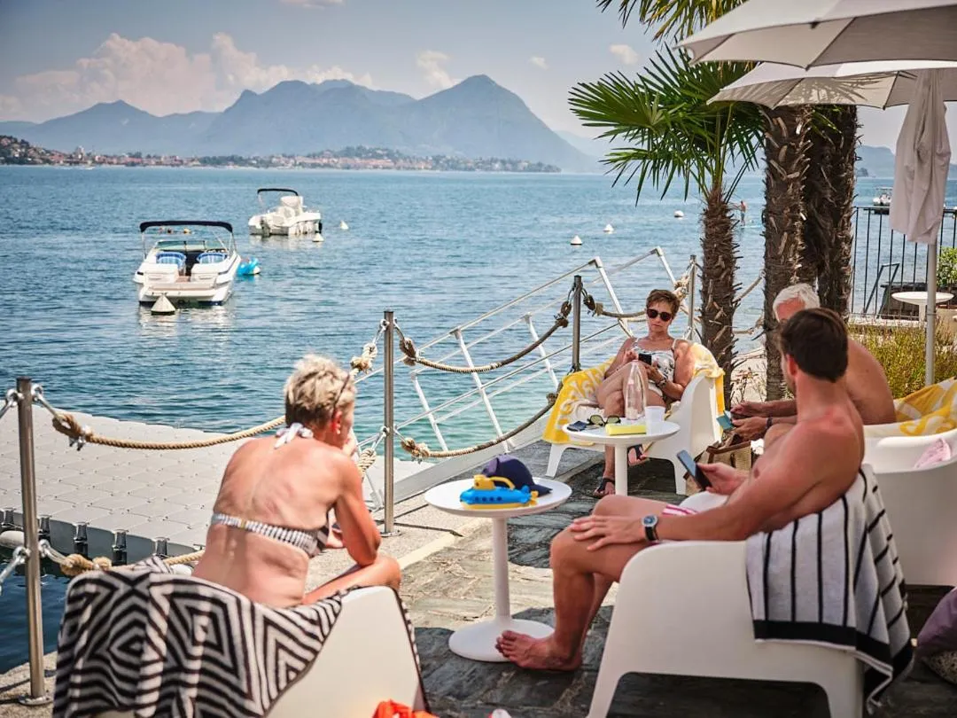 group of guests in Hotel Carillon