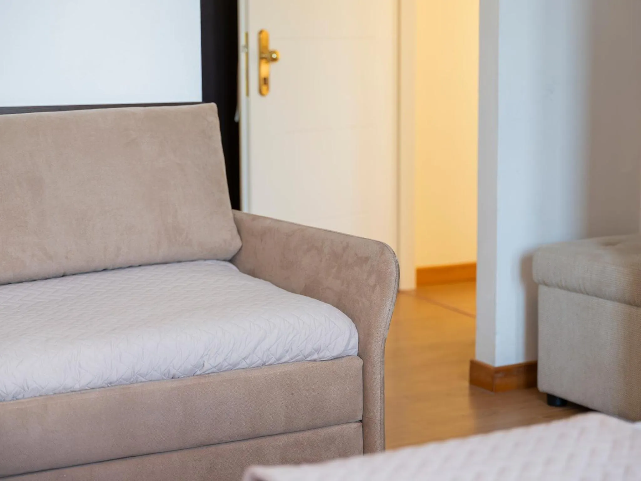 Bedroom in Hotel Carillon