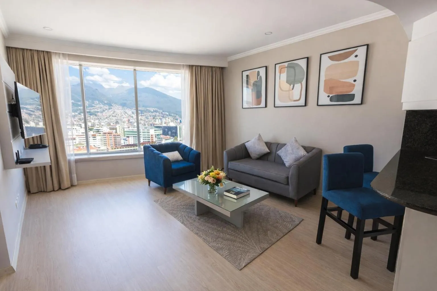 Mountain view in Aparta Hotel Torres de Suites