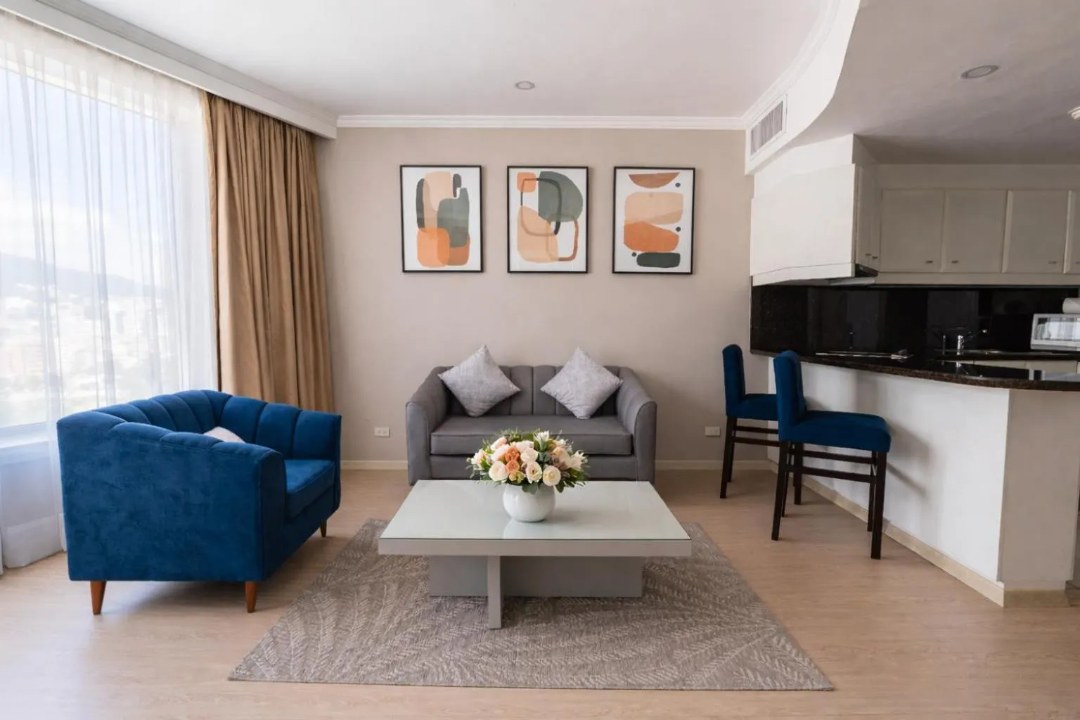 Dining area in Aparta Hotel Torres de Suites