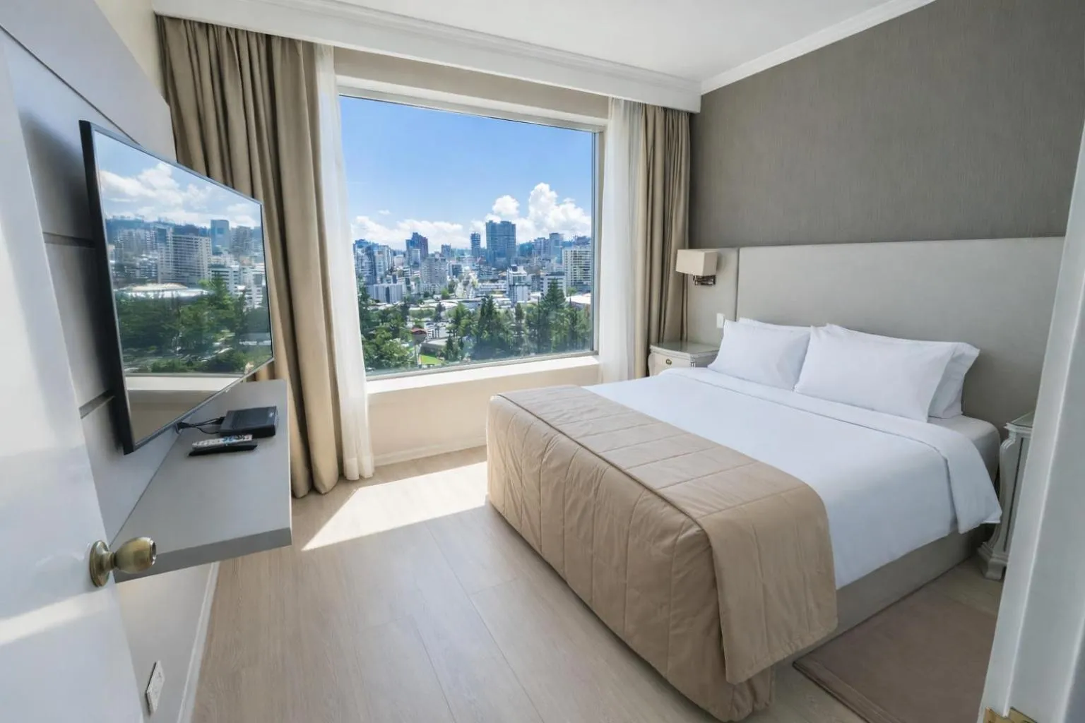 Bed in Aparta Hotel Torres de Suites