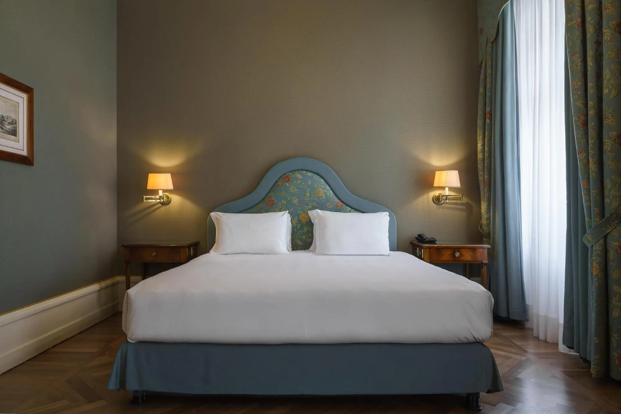 Bedroom, Bed in Eurostars Hotel Excelsior