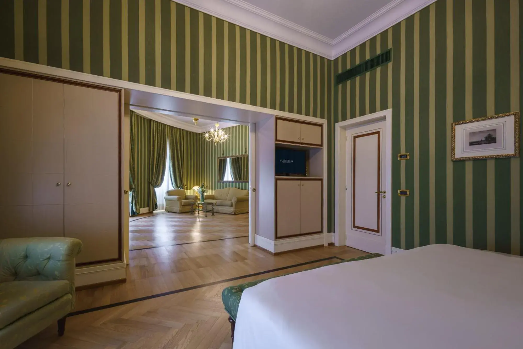 Executive Suite with Sea View in Eurostars Hotel Excelsior Executive Suite with Sea View in Eurostars Hotel Excelsior