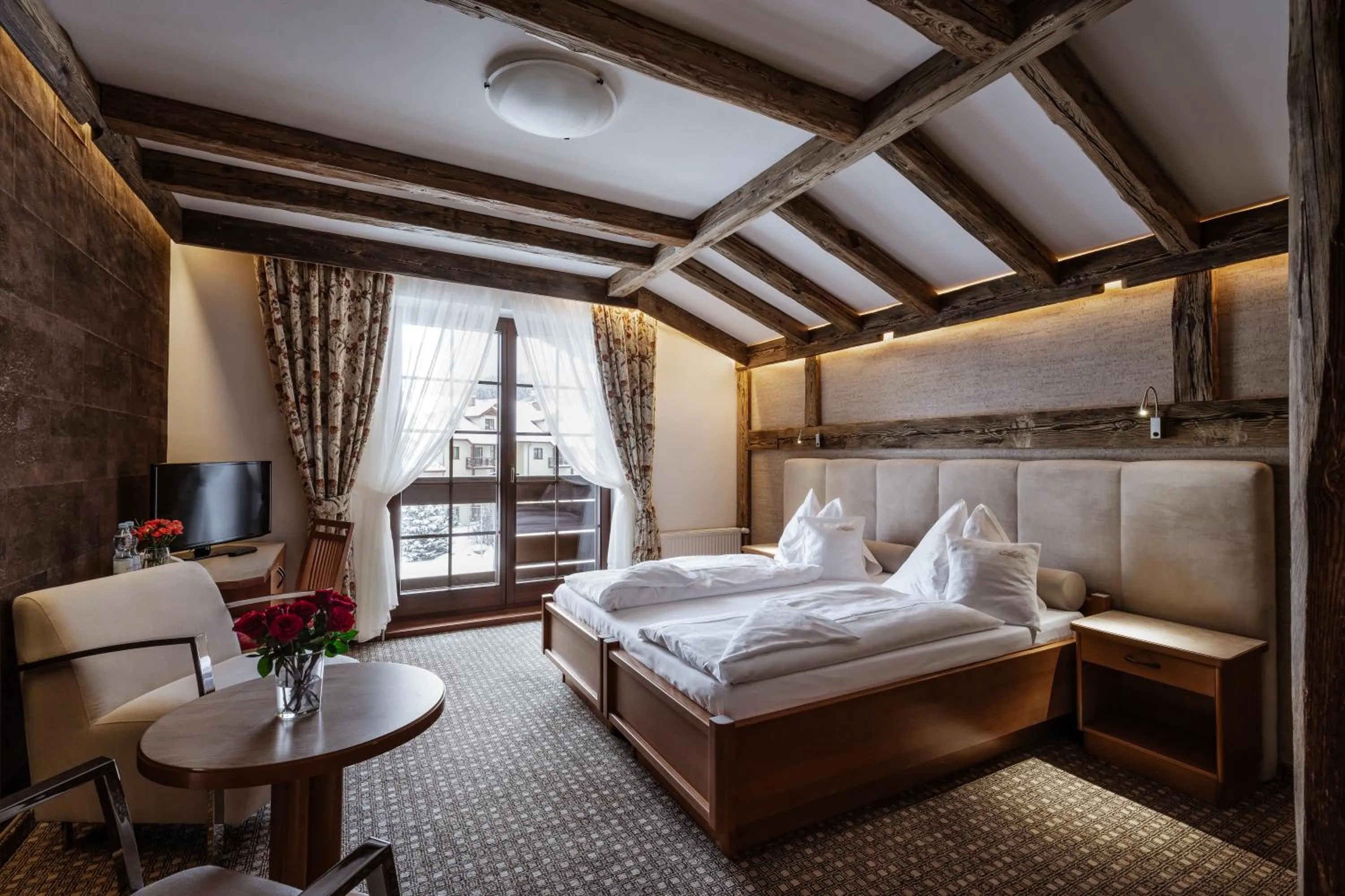 Bed in Alpejski Boutique Hotel