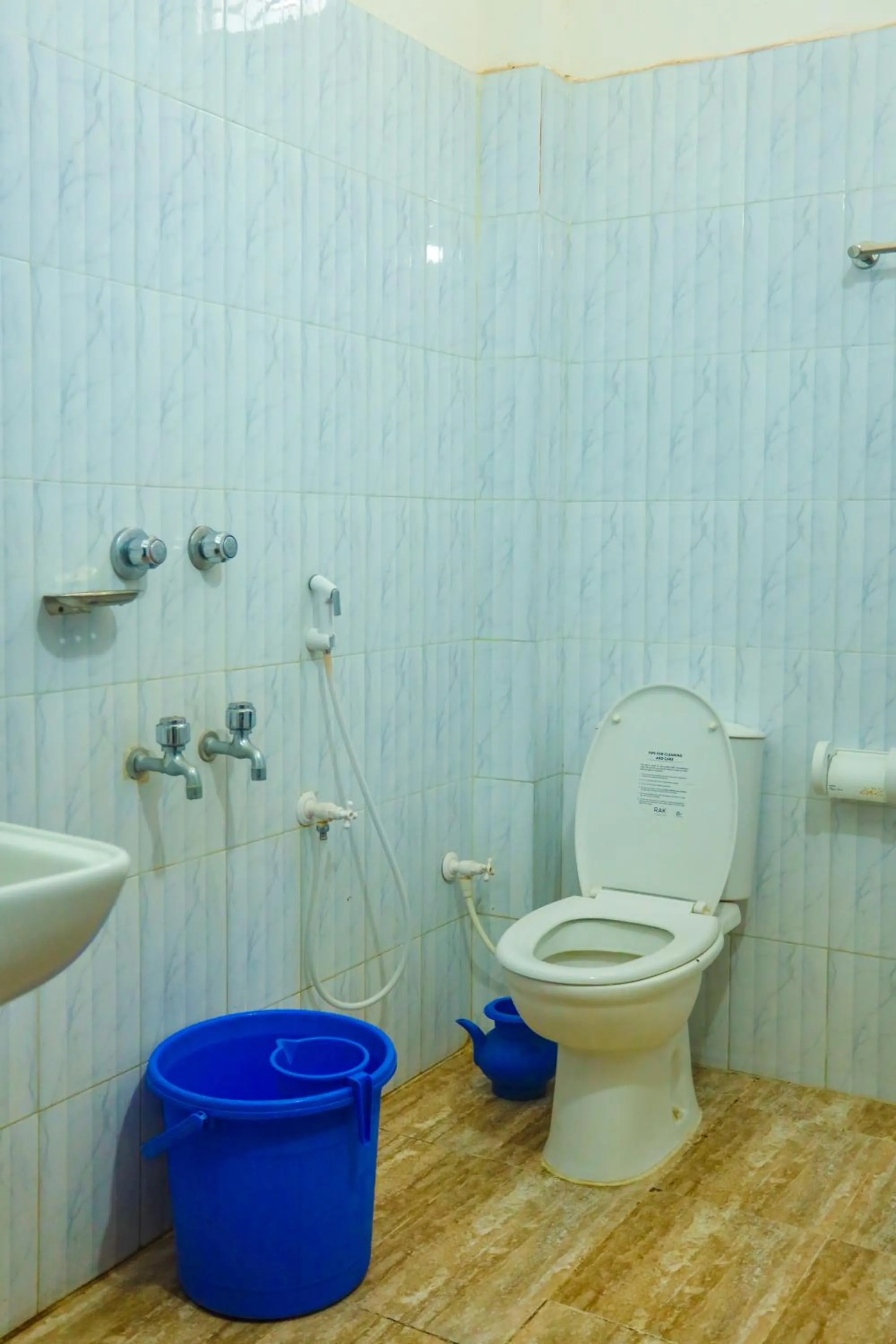Toilet in Hotel City International Green Road