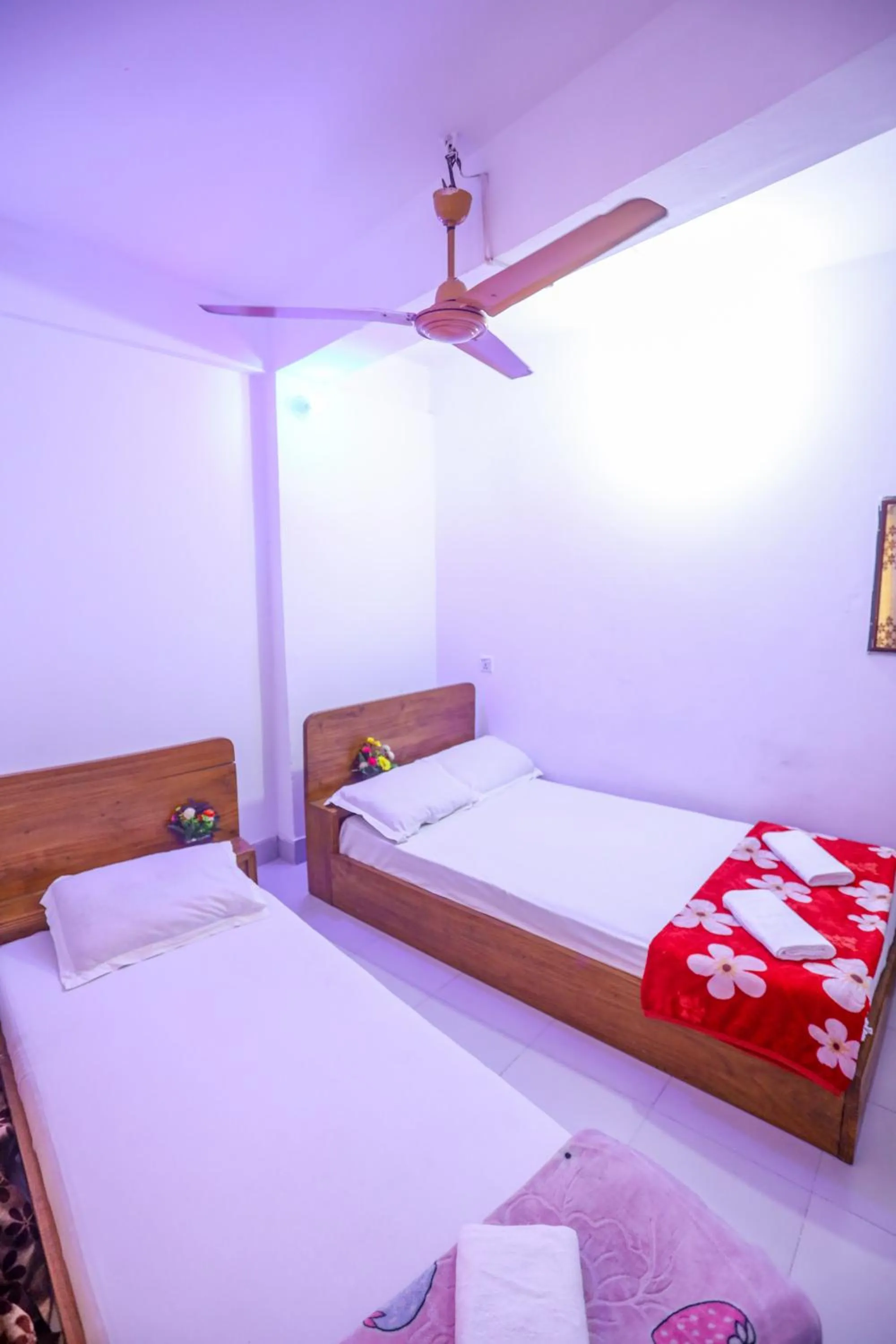 Photo of the whole room, Bed in Hotel City International Green Road