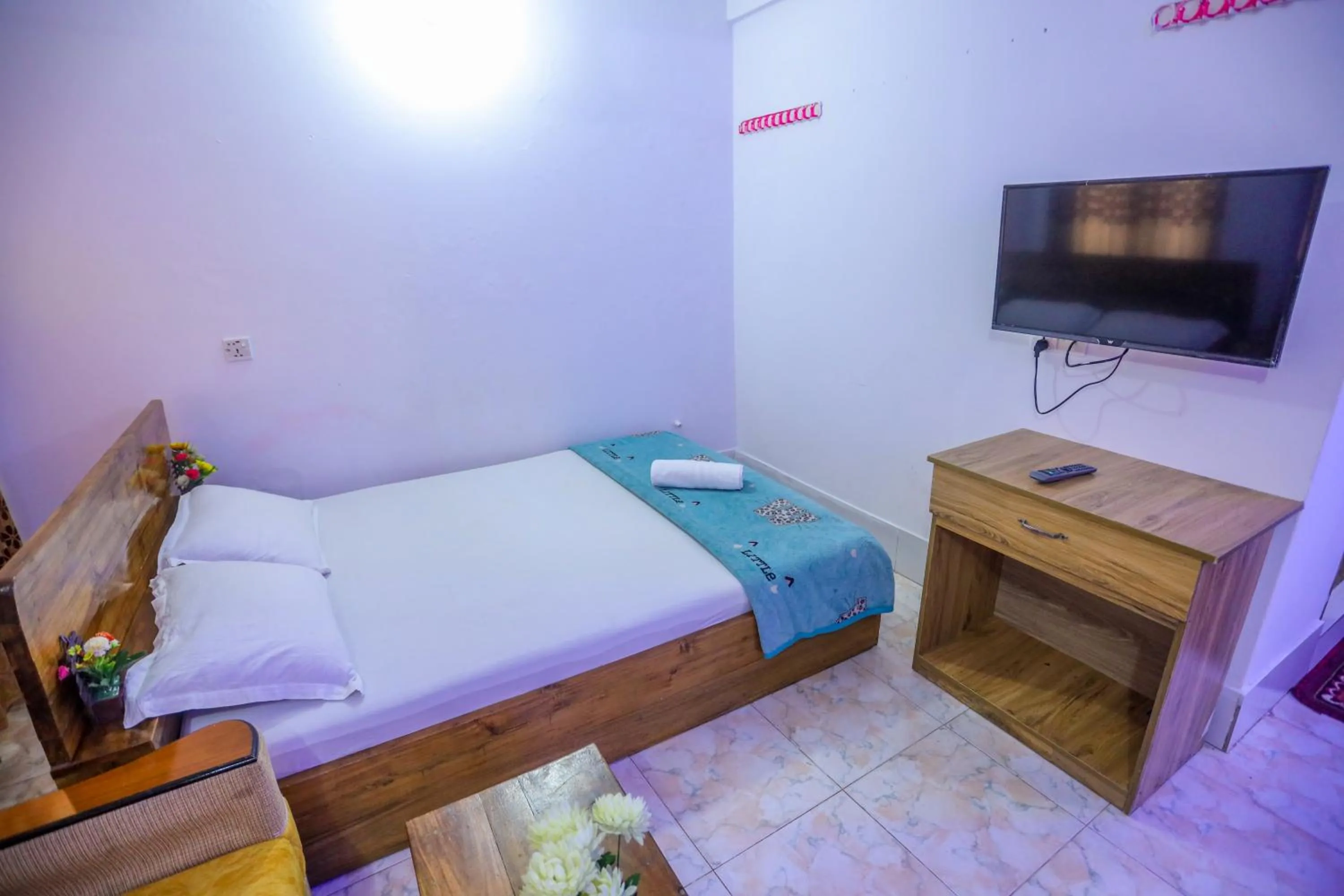 Bed in Hotel City International Green Road