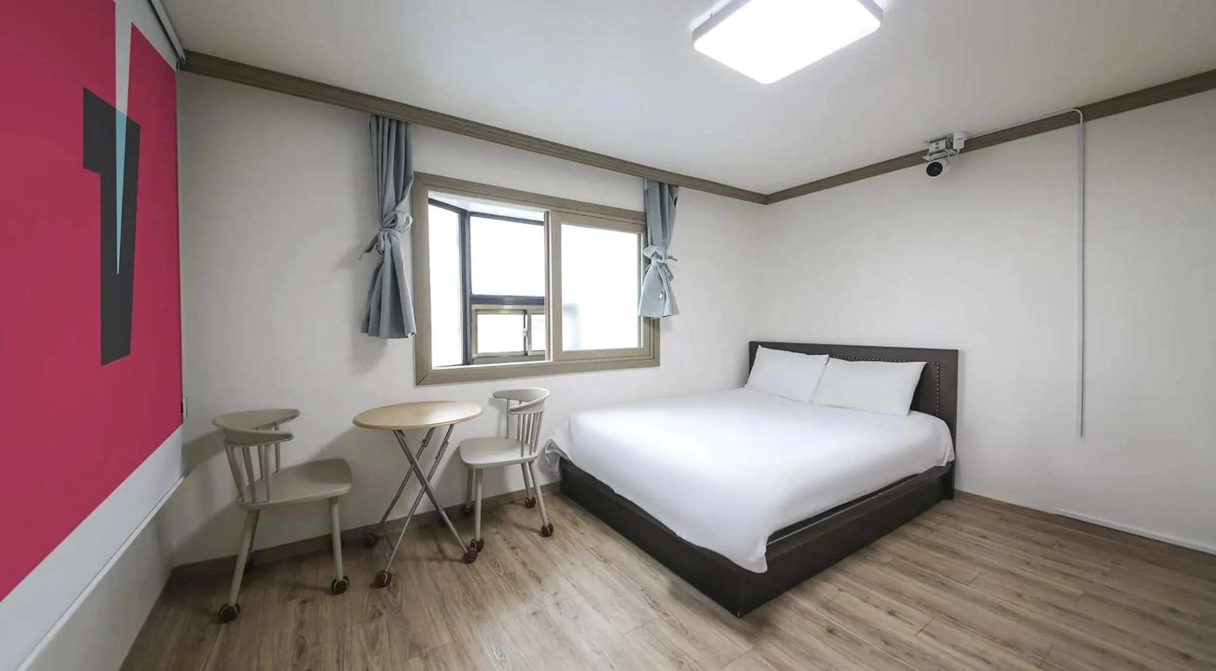 Photo of the whole room, Bed in Top Island Hotel