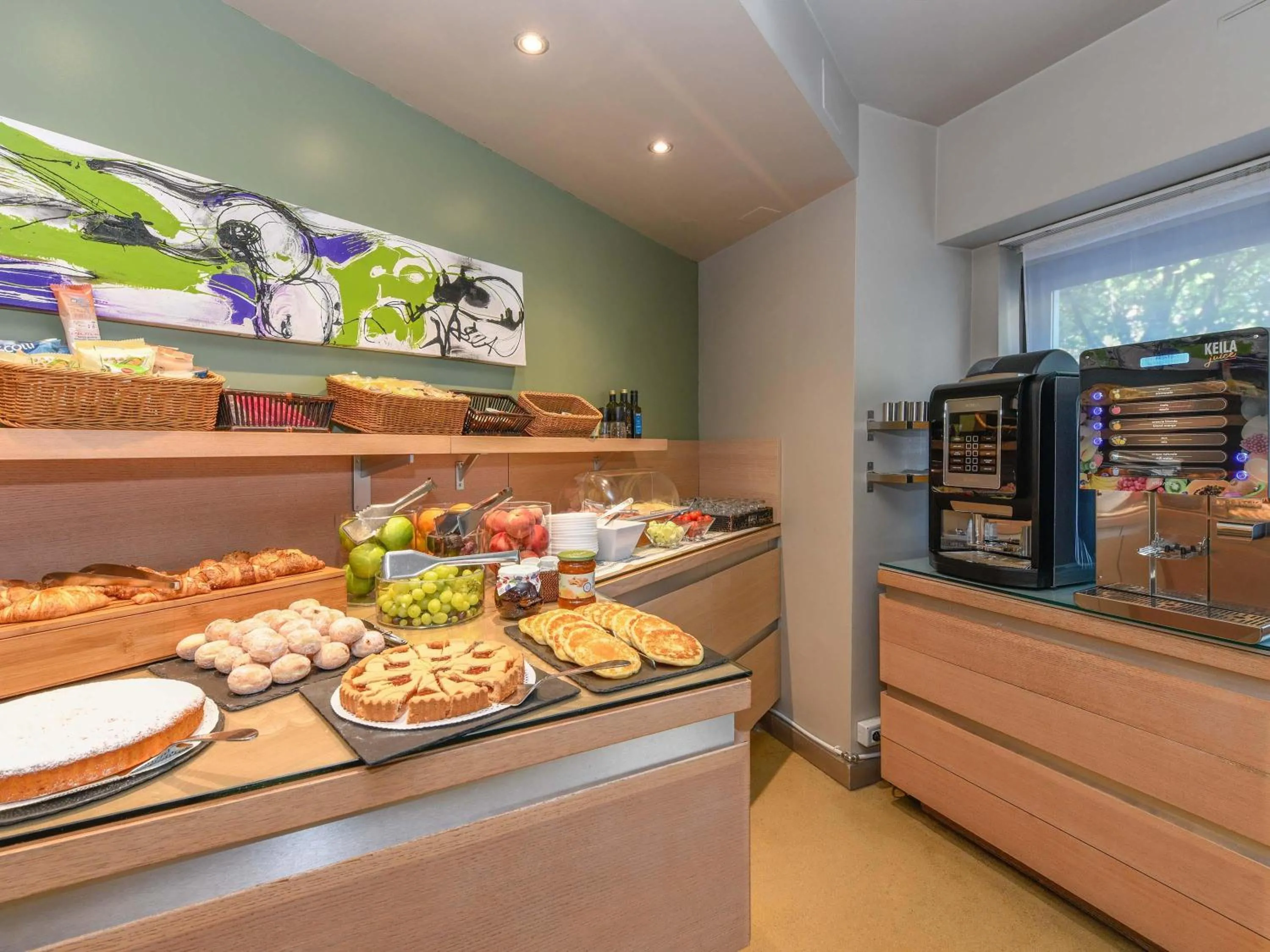 Restaurant/places to eat in B&B HOTEL Padova Methis