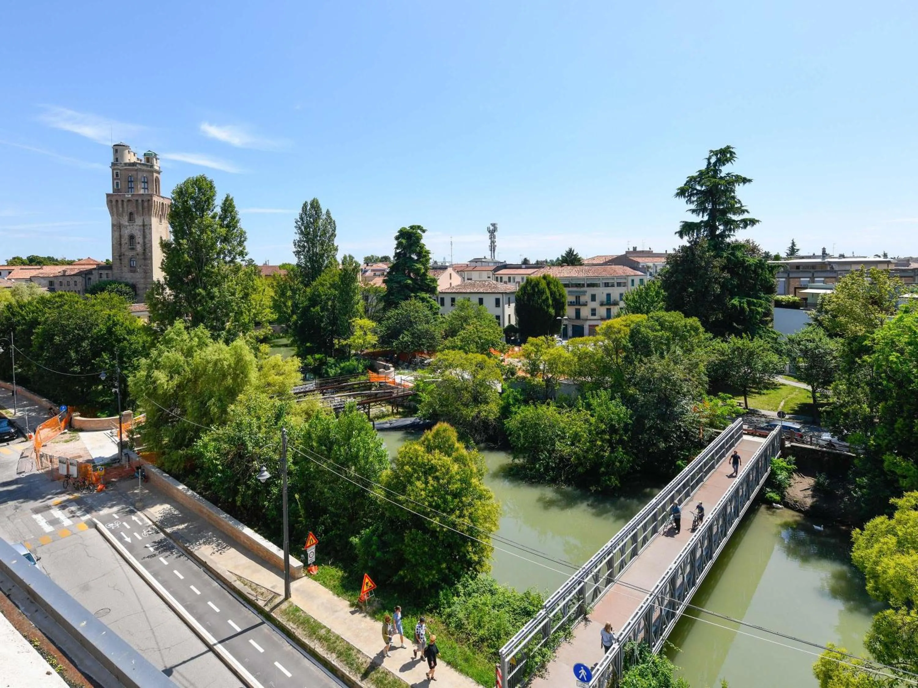 Property building in B&B HOTEL Padova Methis