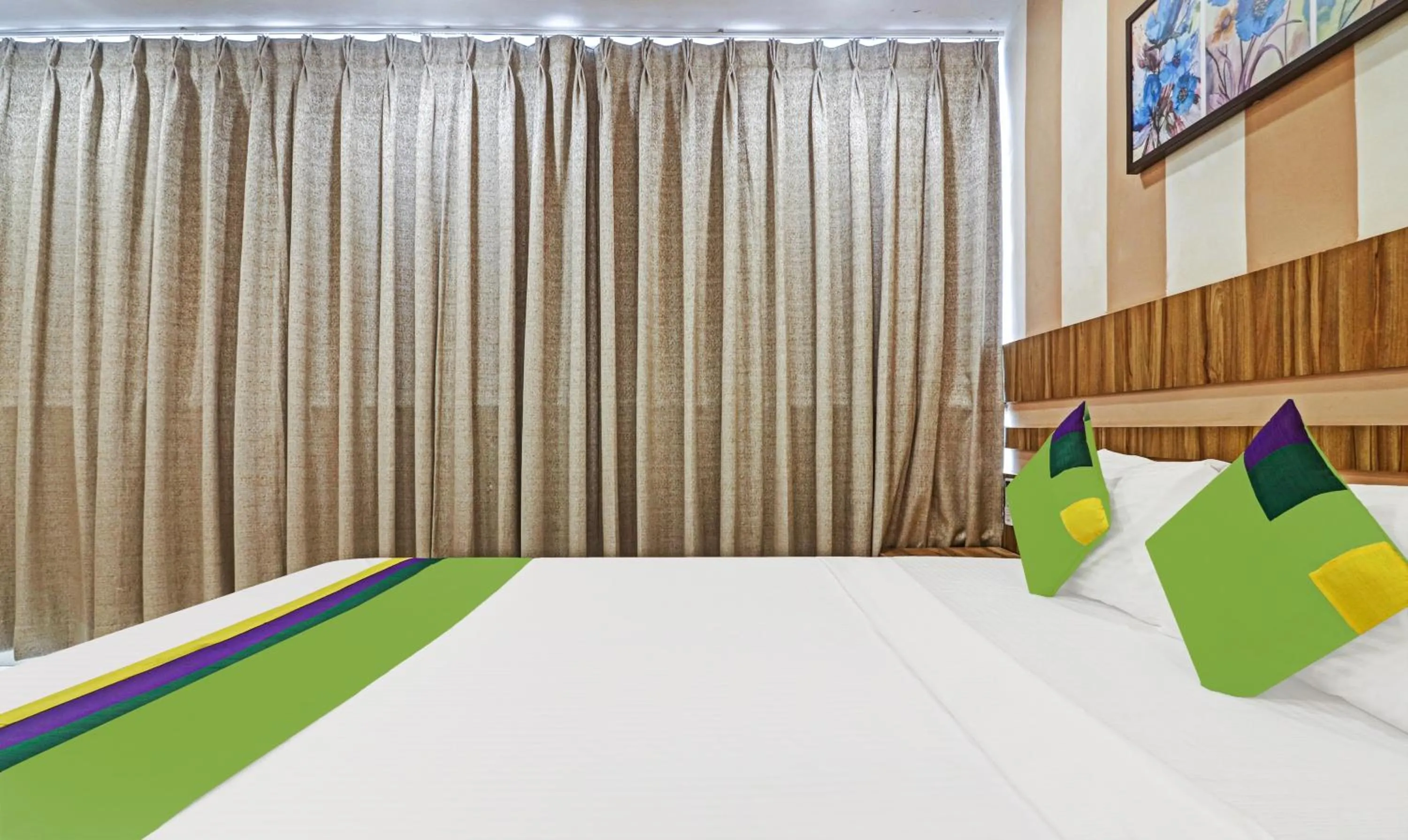 Bedroom, Bed in Treebo Arastu Grand