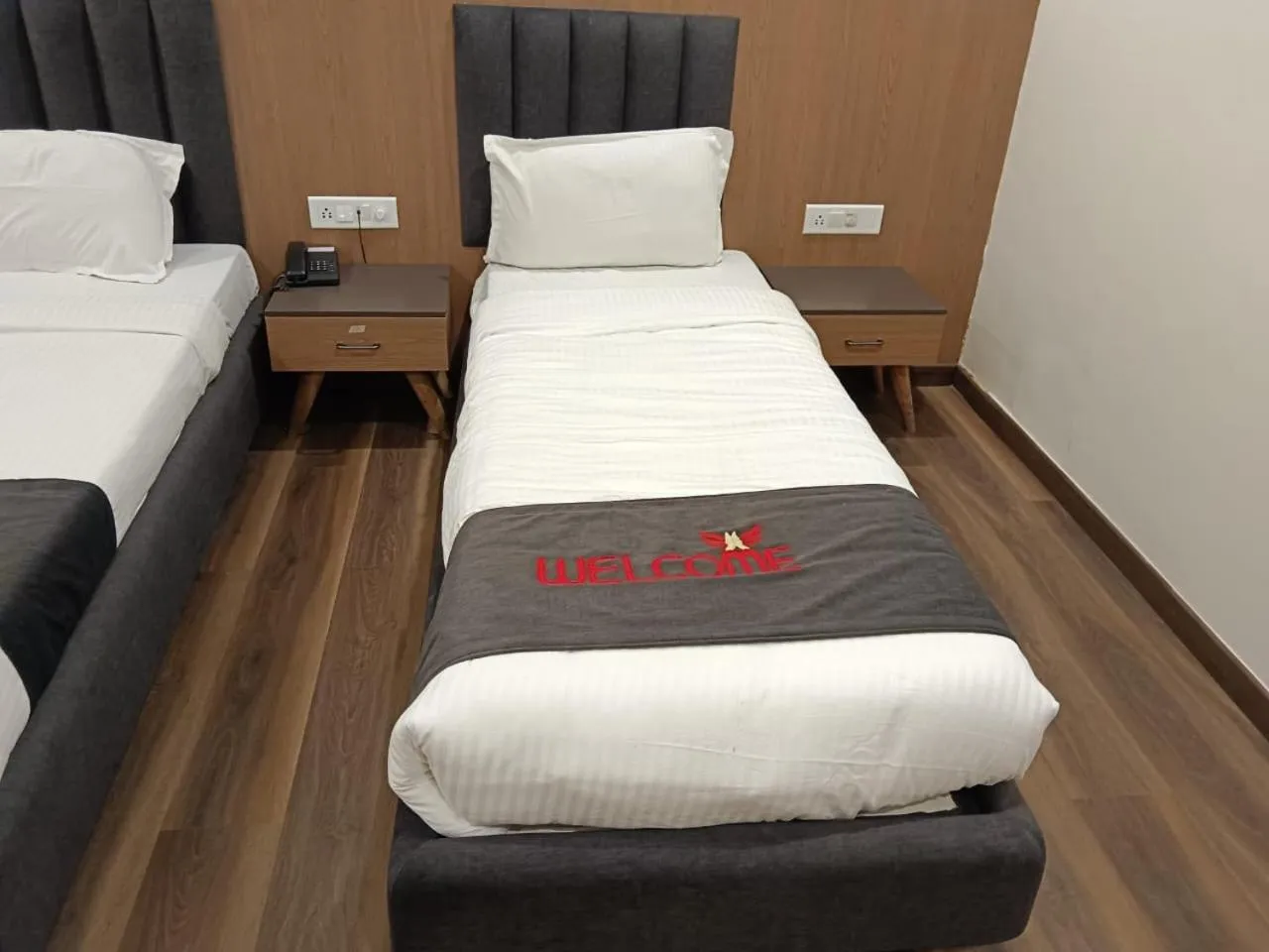 Bed in Hotel welcome somnath