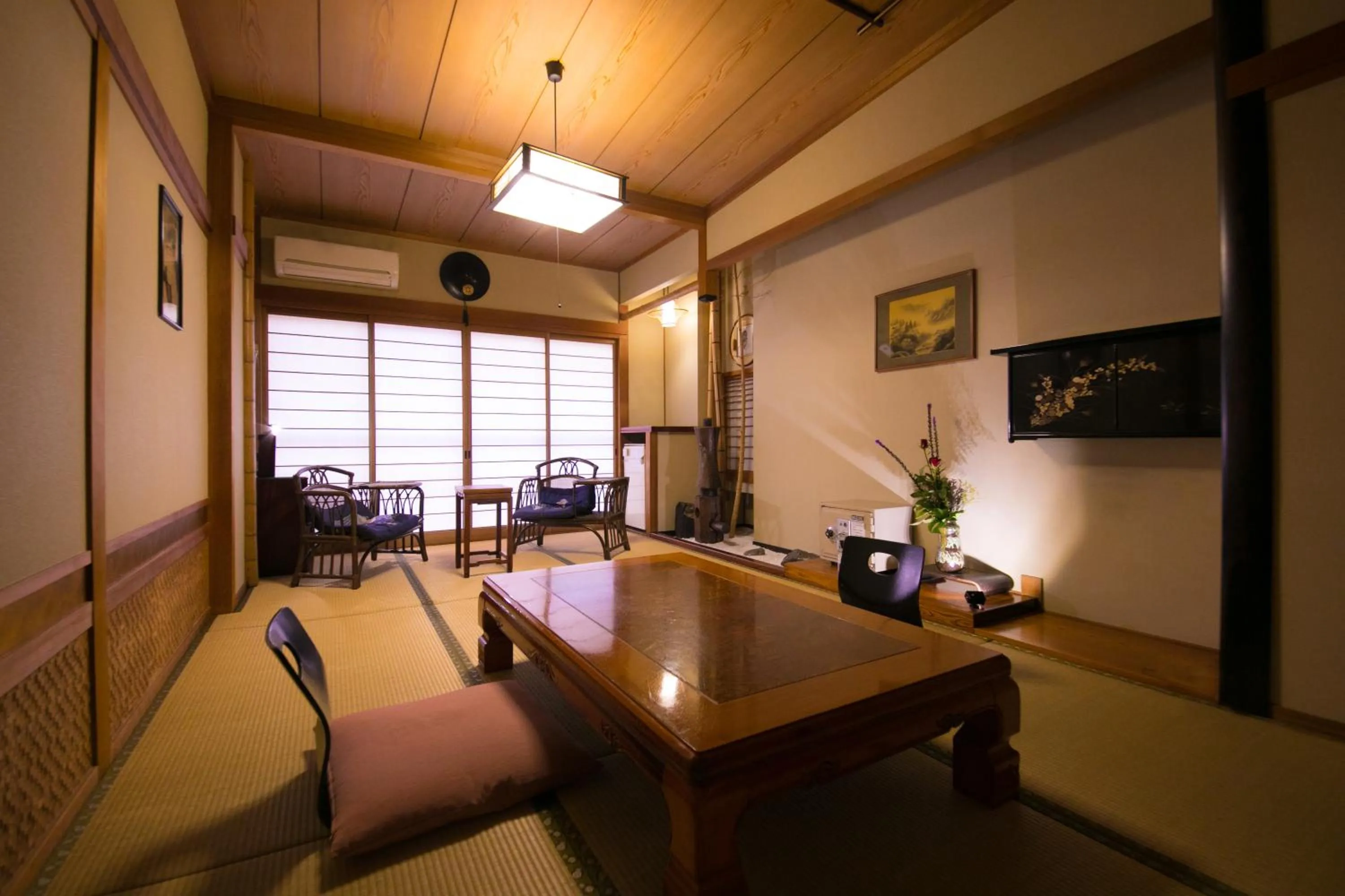 Photo of the whole room in Hotel Housenkaku
