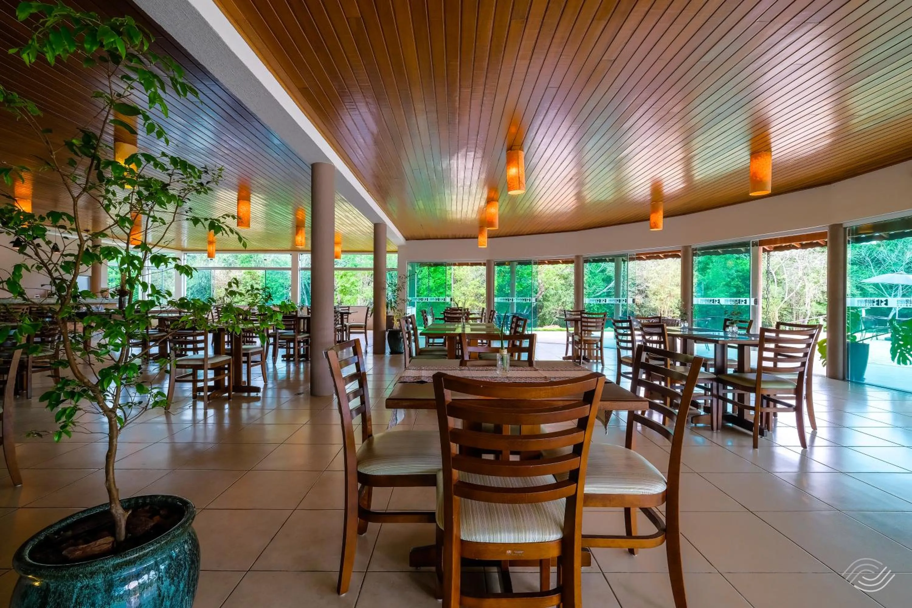 Restaurant/places to eat in Pousada Recanto do Amanhecer