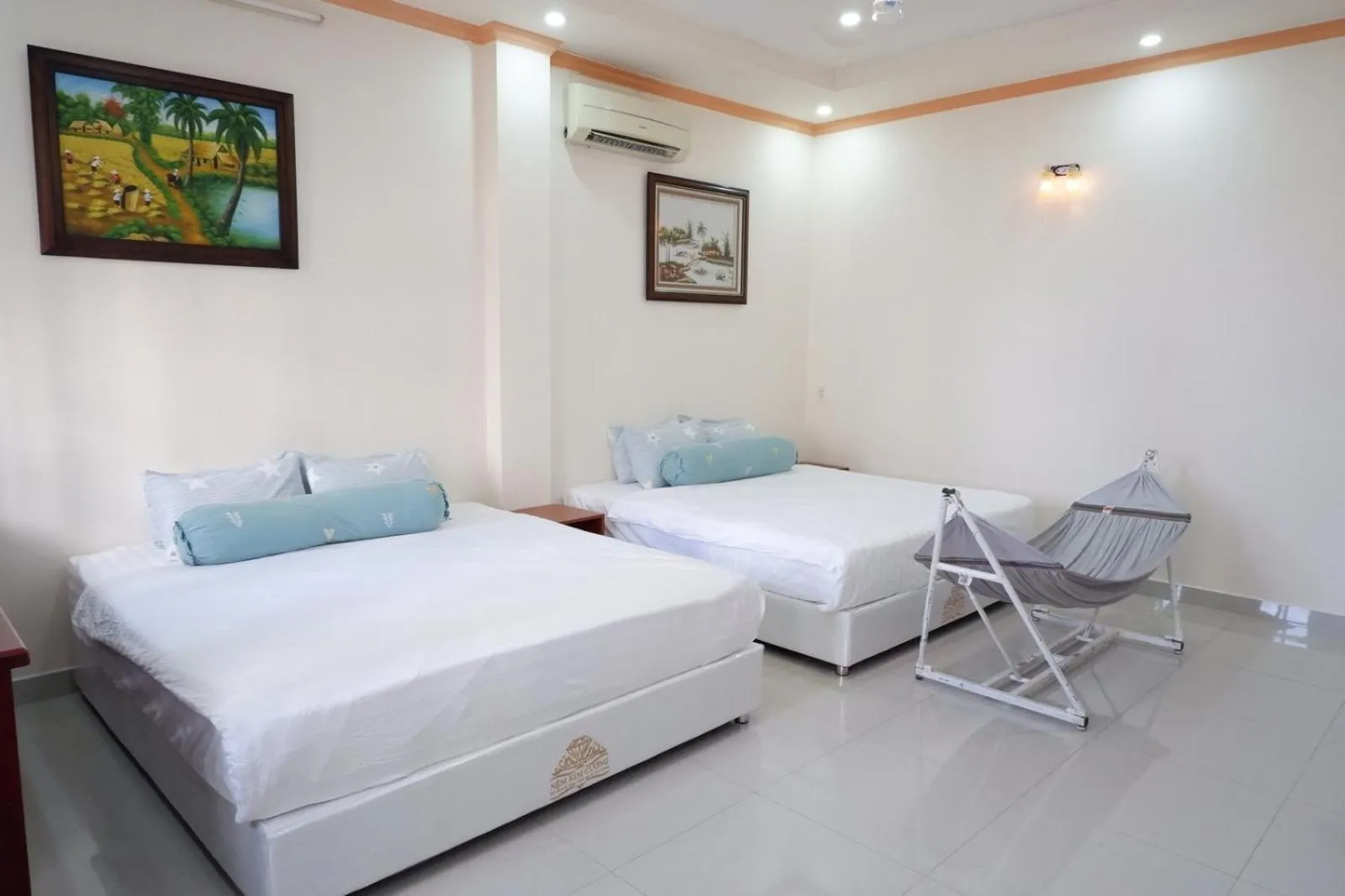 Bed in Winter Spring Homestay Center