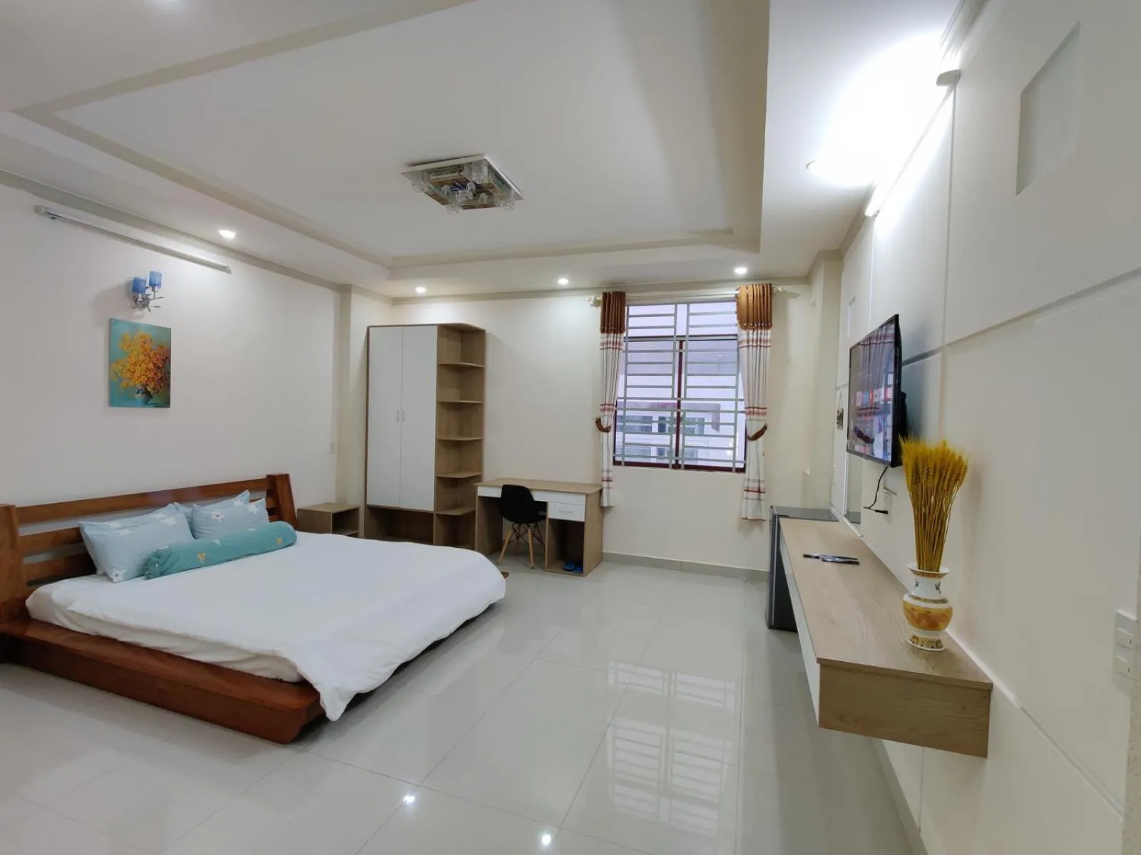 Photo of the whole room, Bed in Winter Spring Homestay Center