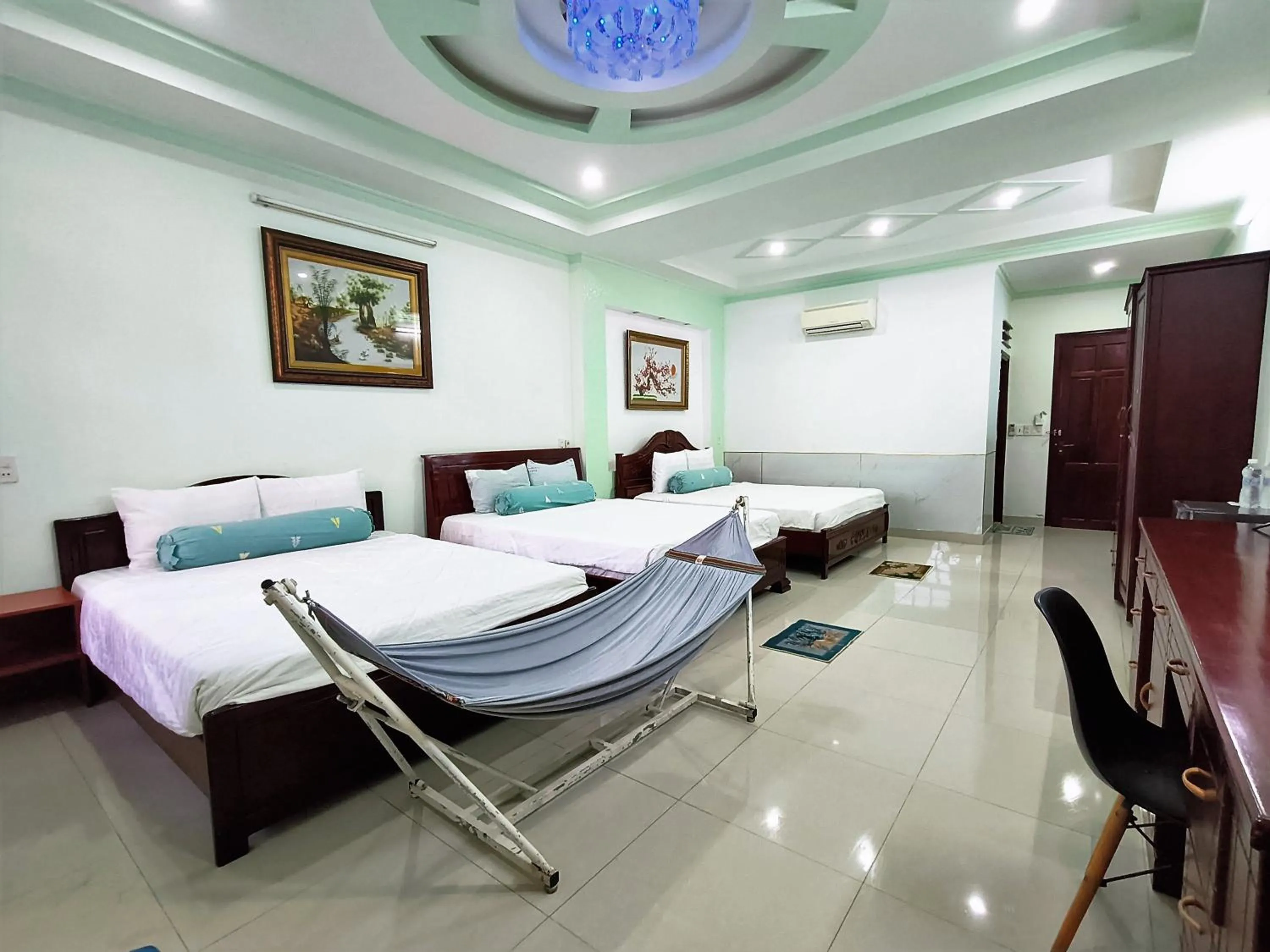 Bed in Winter Spring Homestay Center