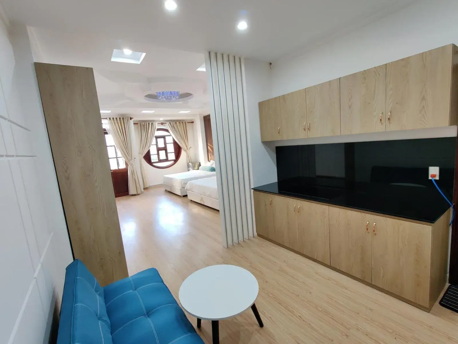 Living room in Winter Spring Homestay Center Living room in Winter Spring Homestay Center