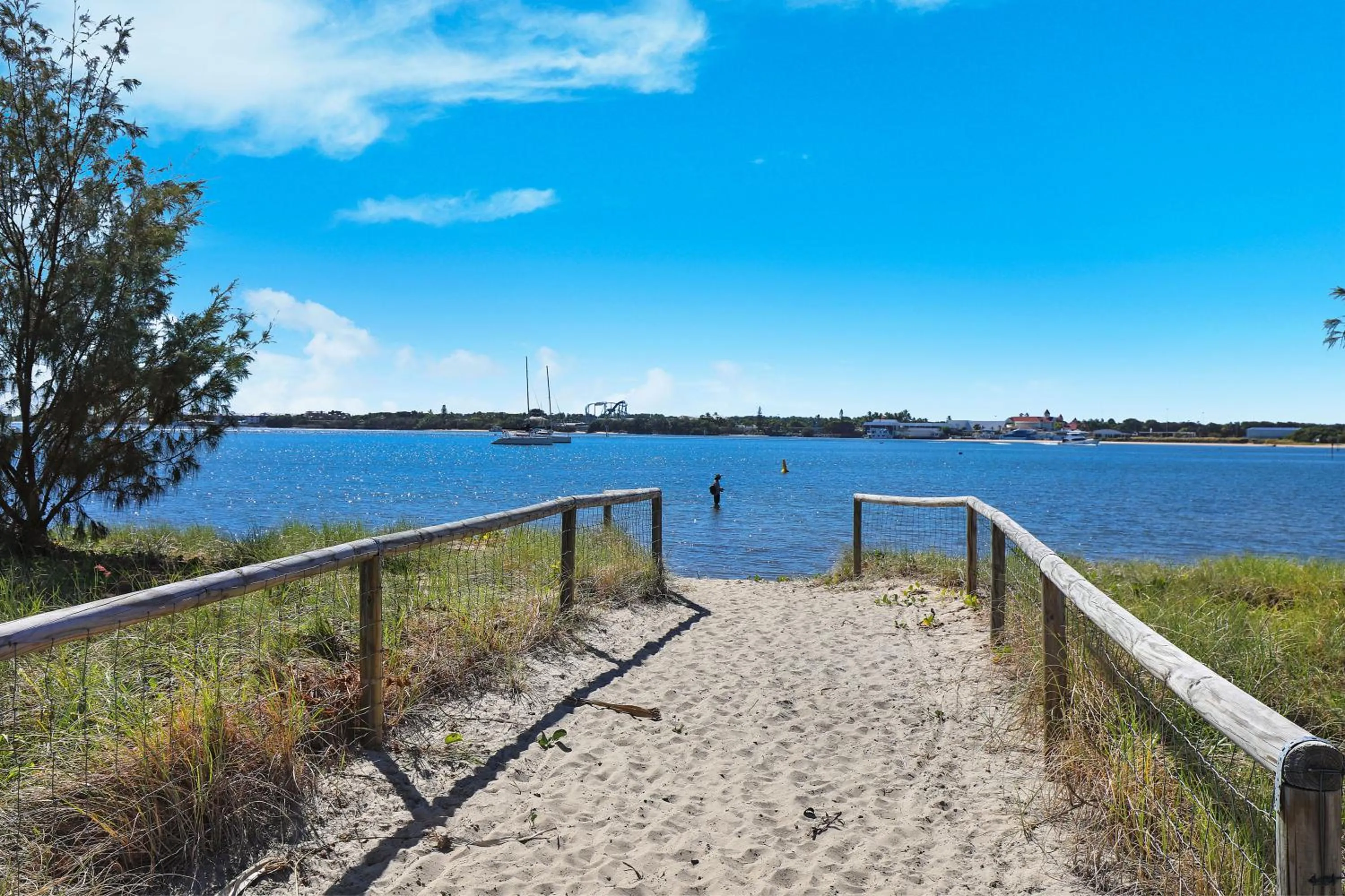 Natural landscape in Palmerston Tower on Southport Broadwater