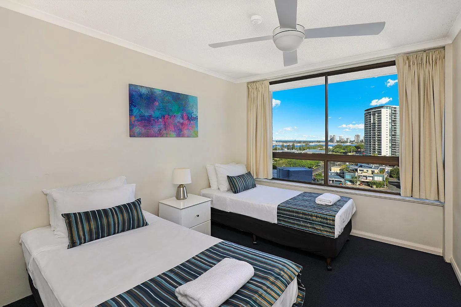 Bedroom, Bed in Palmerston Tower on Southport Broadwater