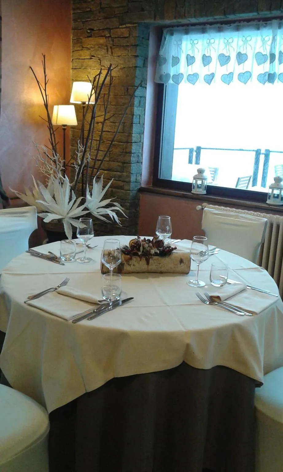 Restaurant/places to eat in Maison Cly