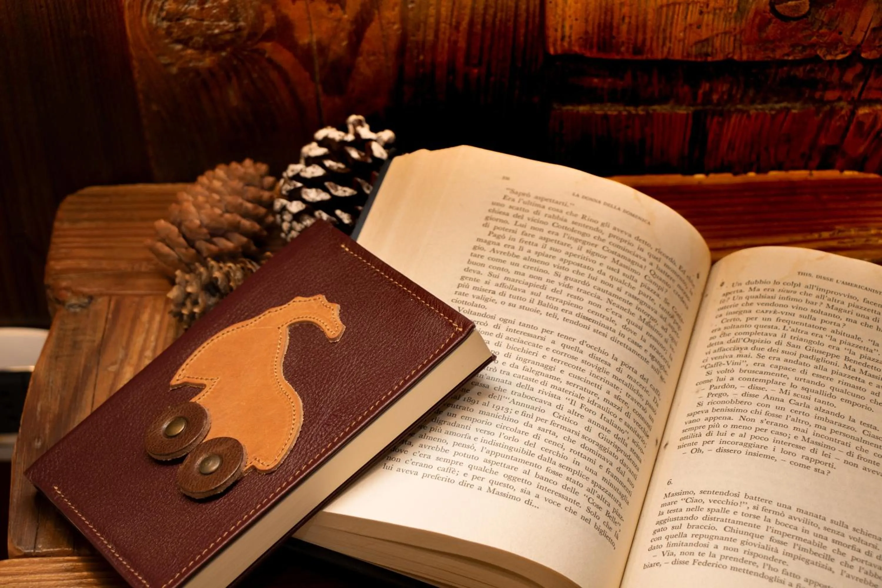 Decorative detail in Maison Cly