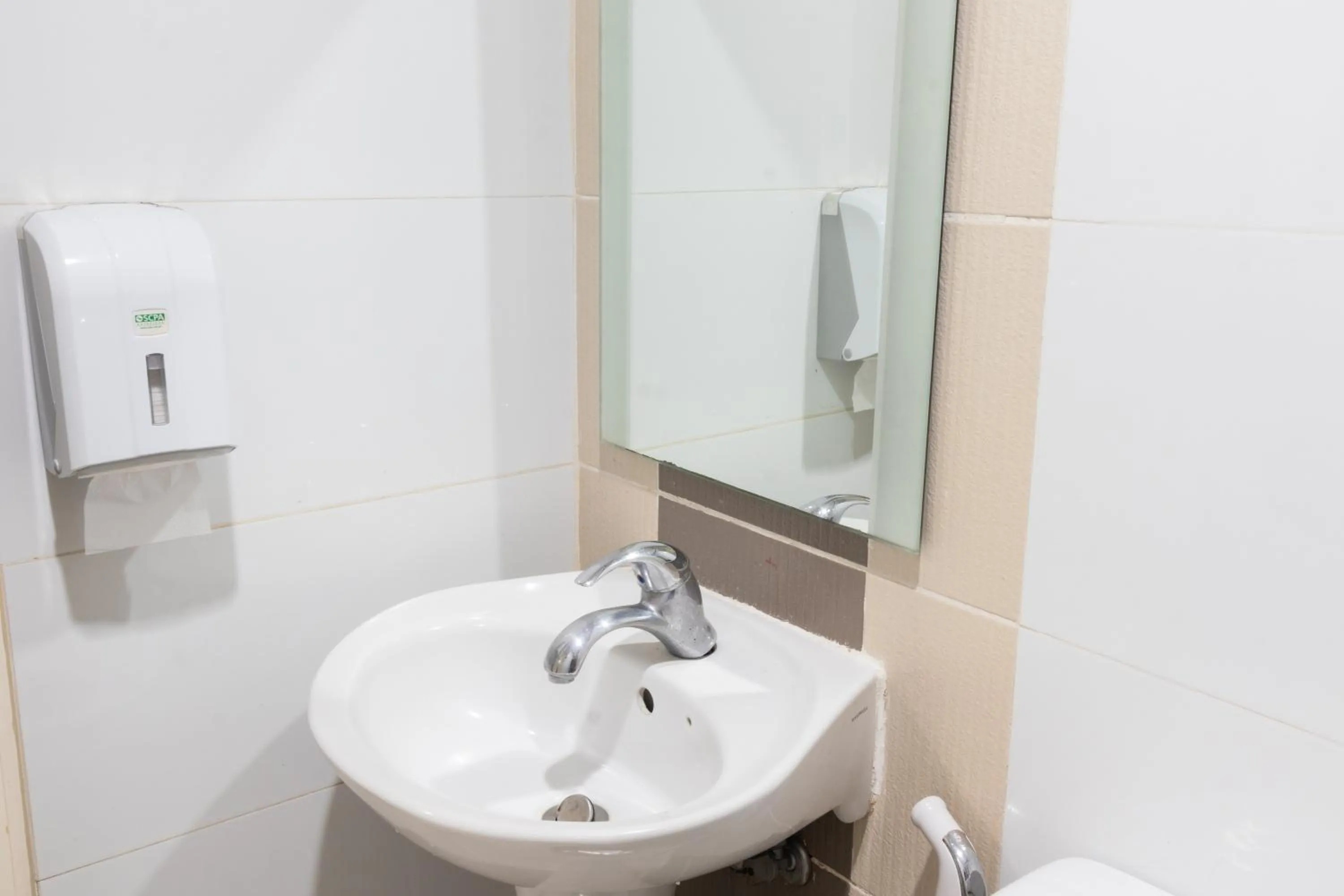 Bathroom in Hotel Sogo Banawe