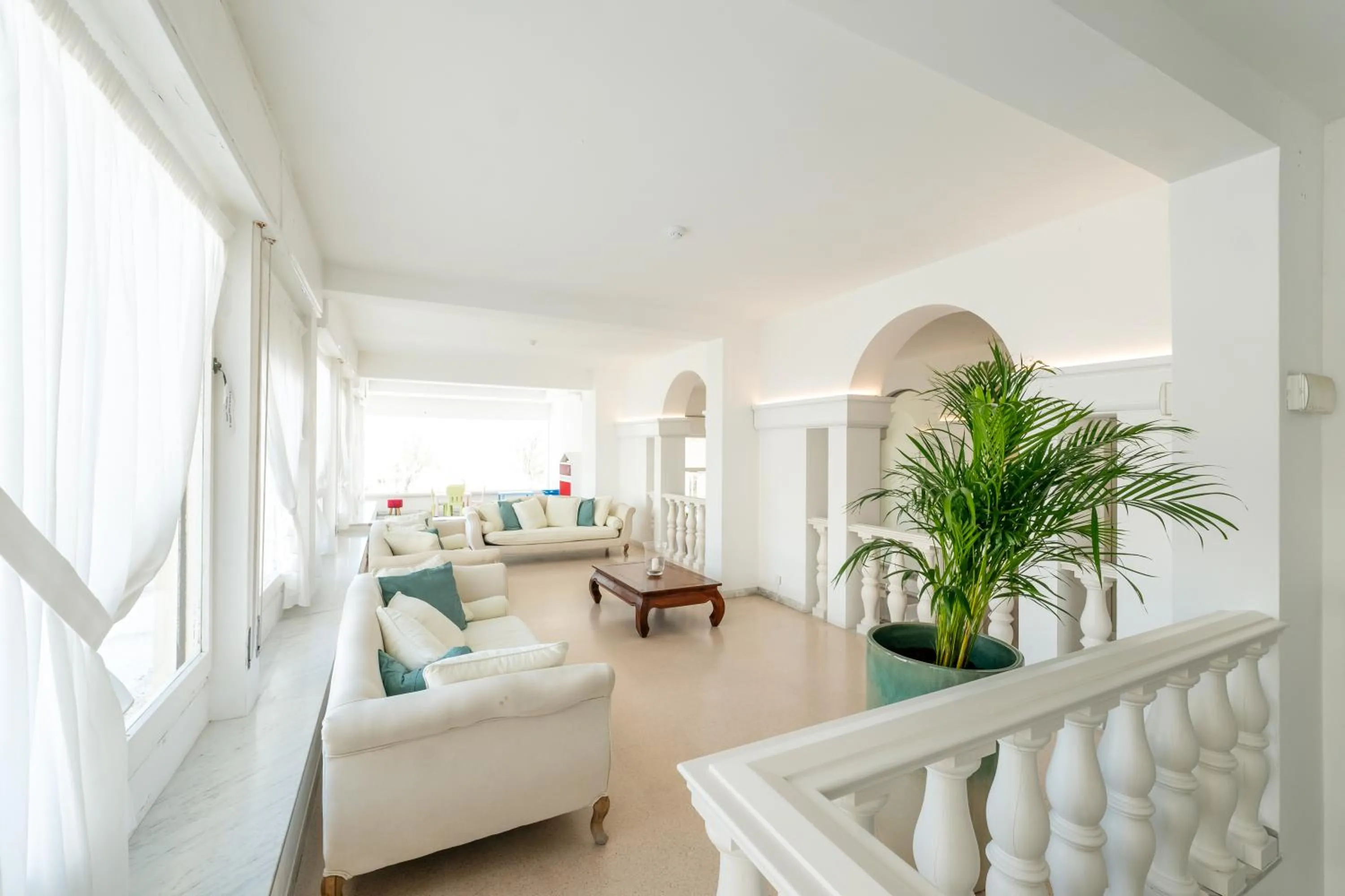 Communal lounge/ TV room in Hotel Continental