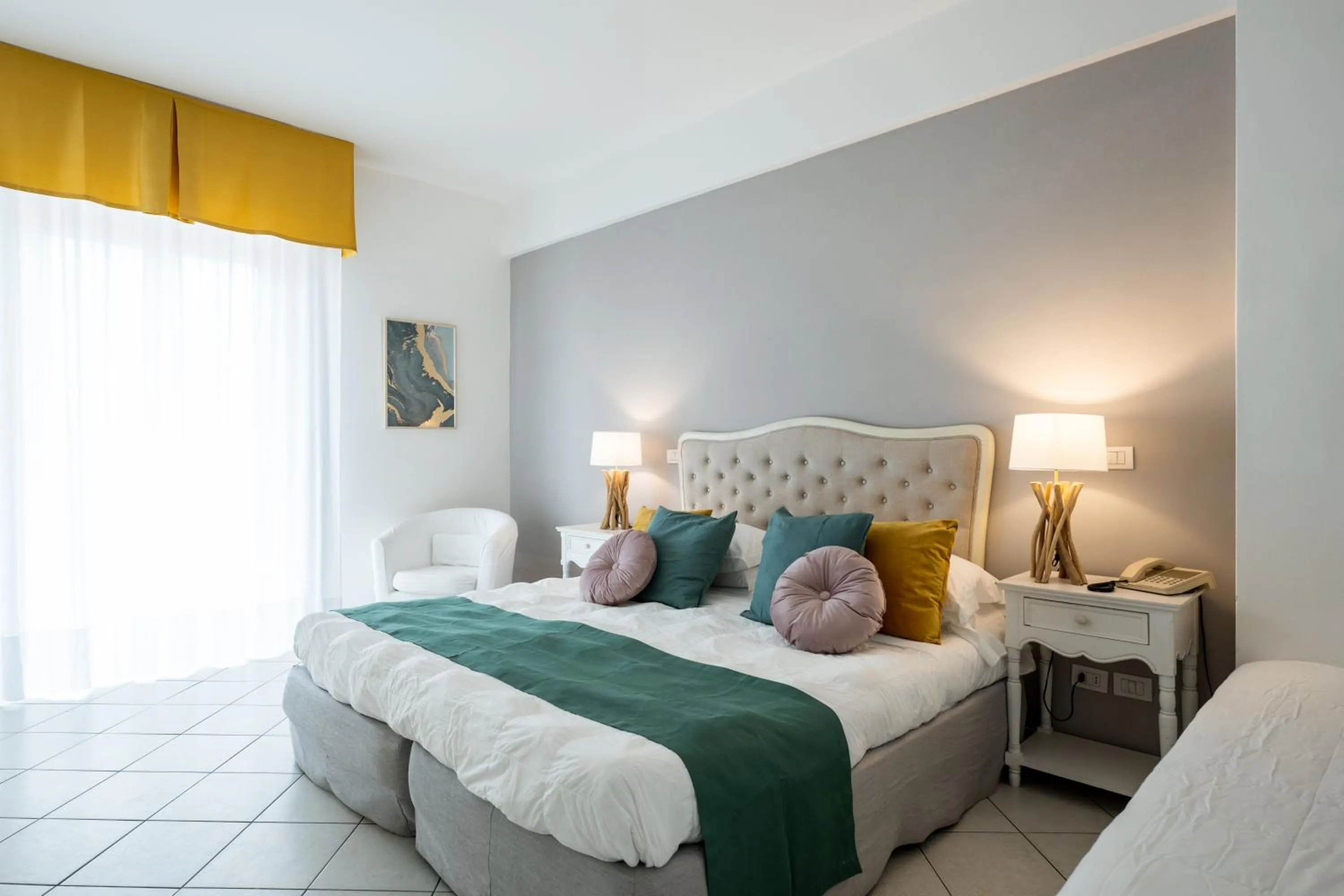 Bed in Hotel Continental