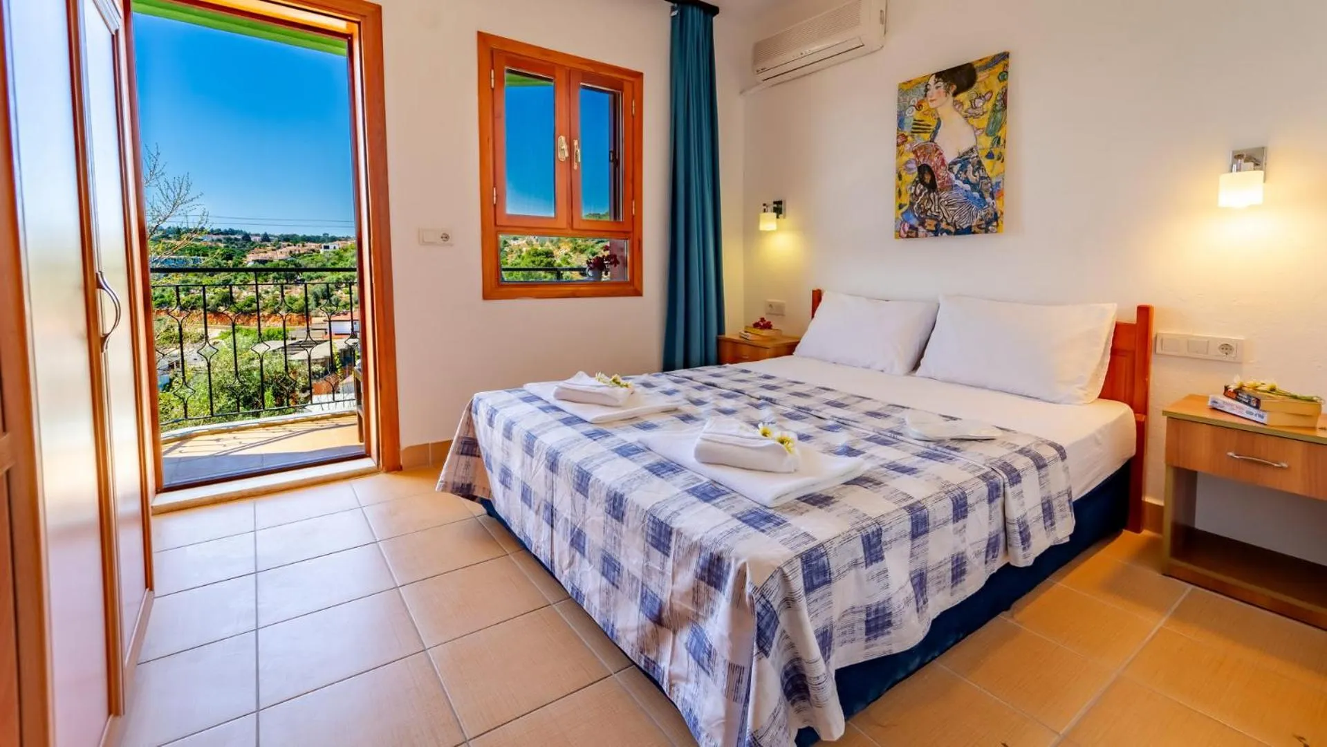 Photo of the whole room, Bed in Patara Delfin Hotel