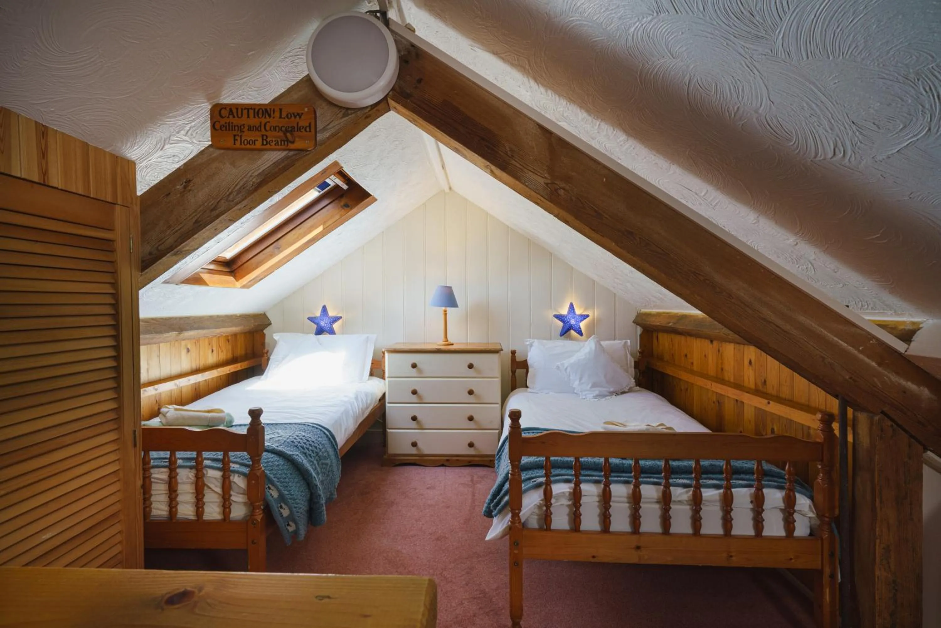 Bedroom, Bed in Croft Farm & Celtic Cottages