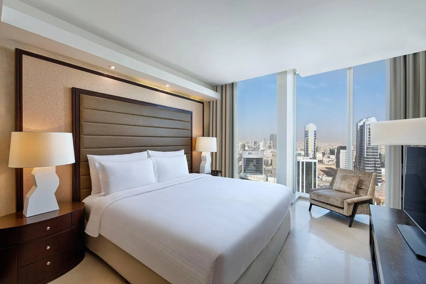 Bedroom, Bed in JW Marriott Hotel Riyadh