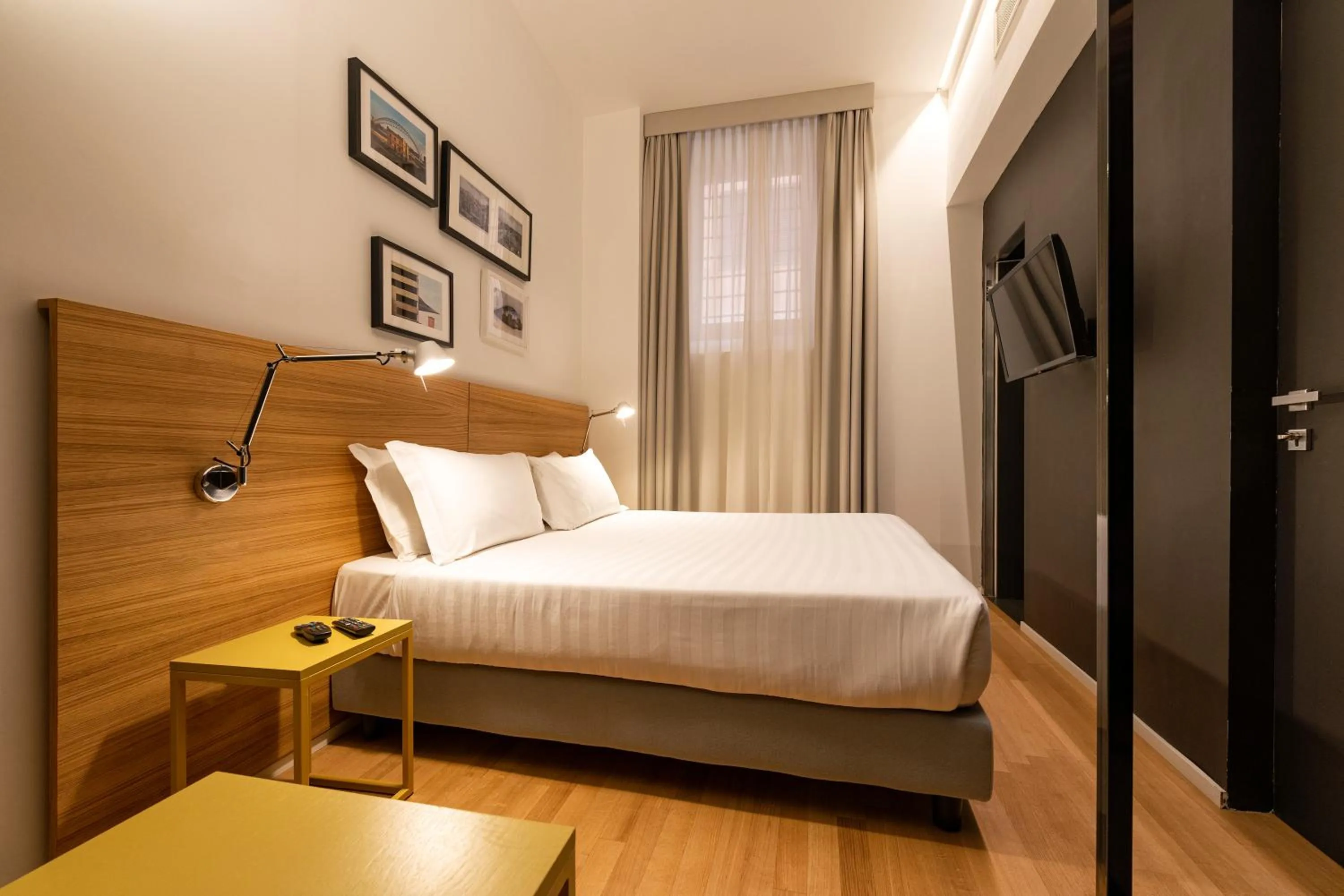 Bed in Coronari Palace