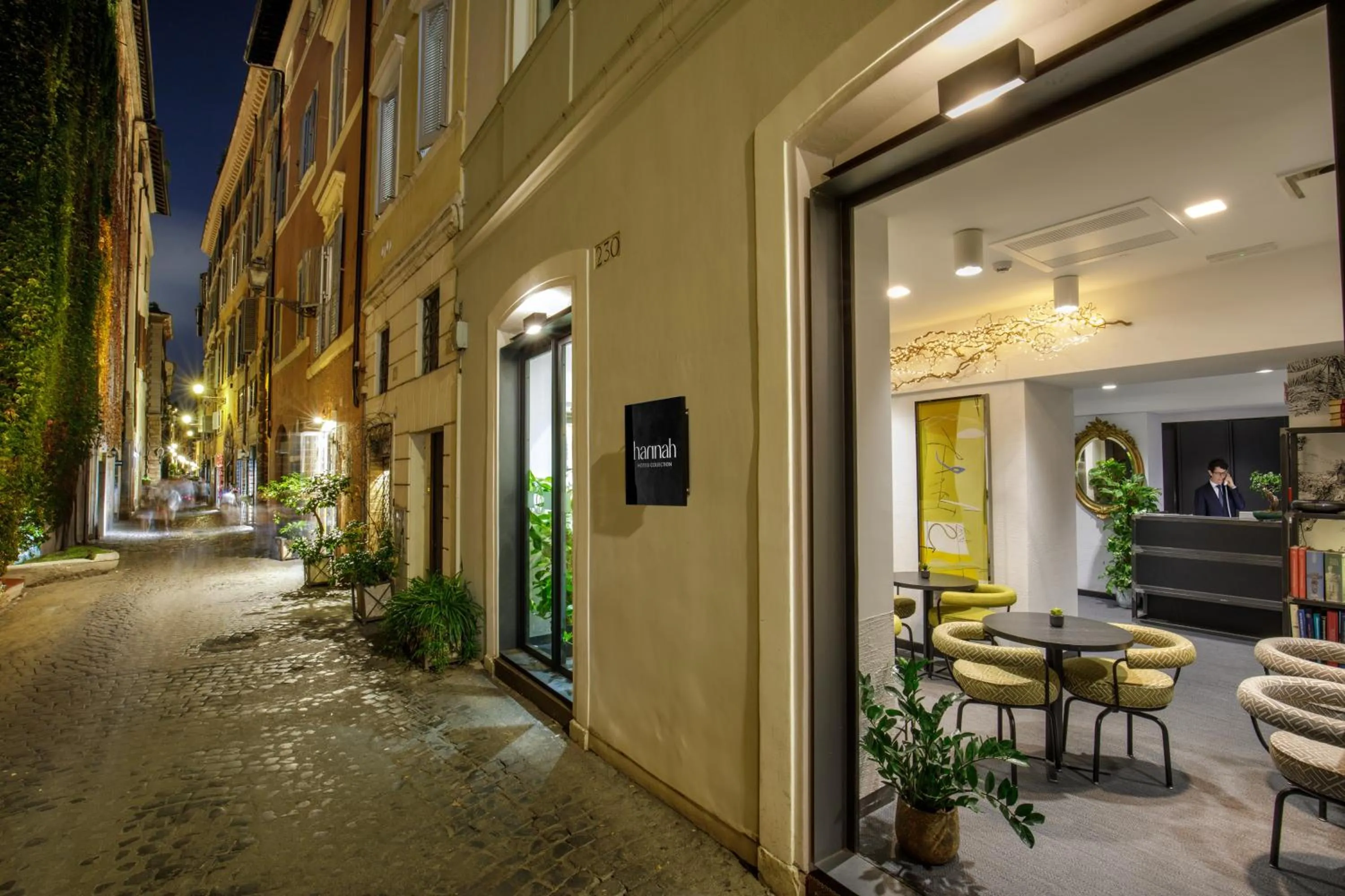 Property building in Coronari Palace