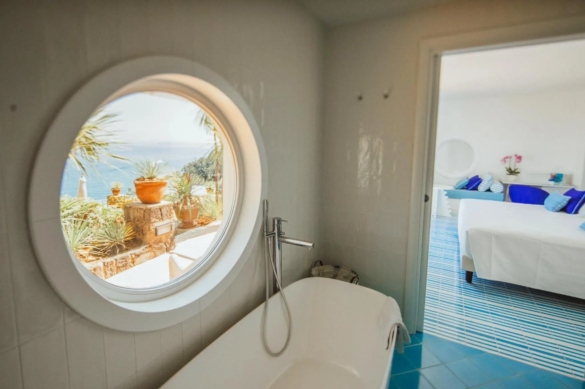 Bathroom in Hotel Continental Mare