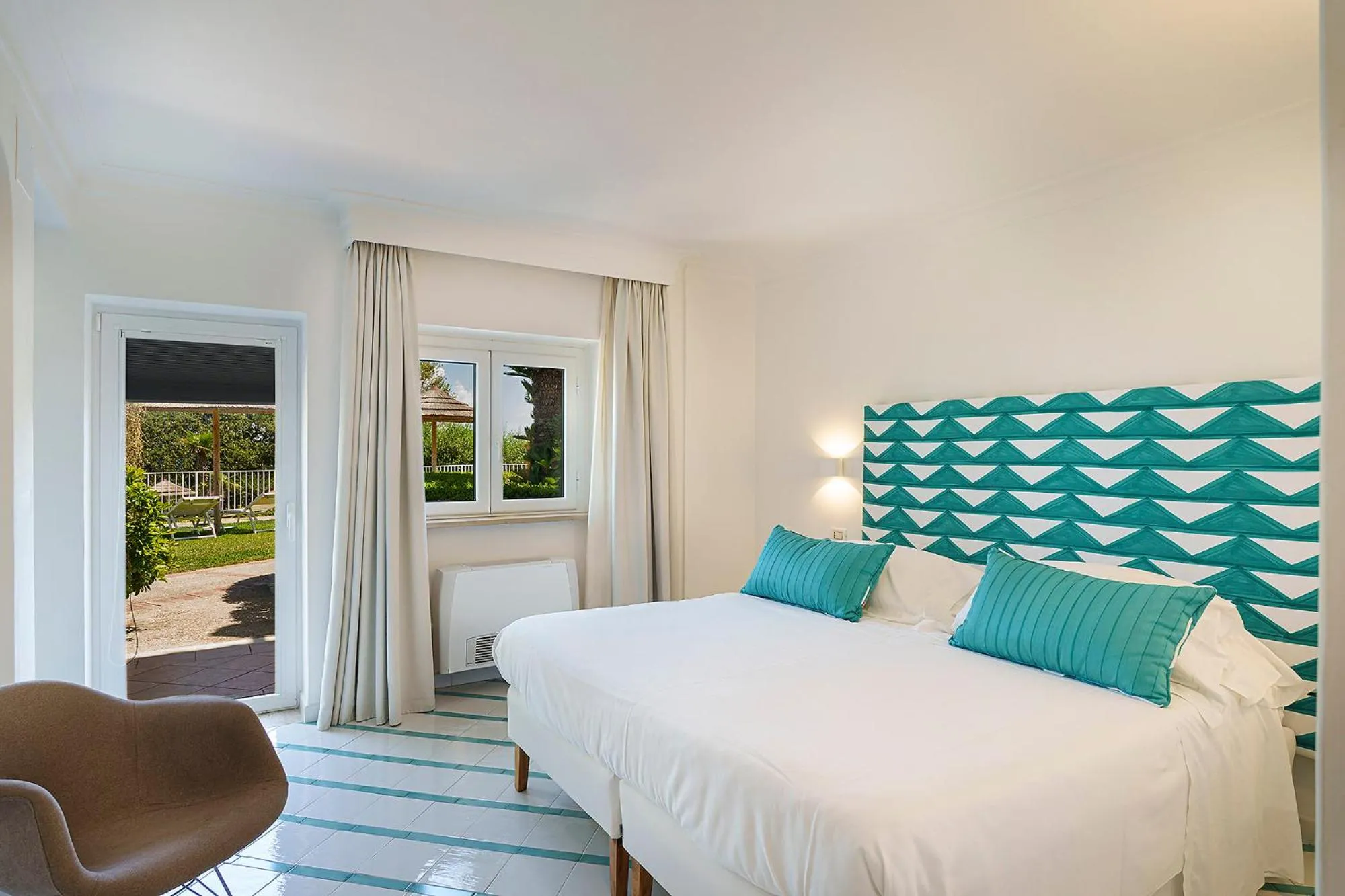 Bedroom, Bed in Hotel Continental Mare