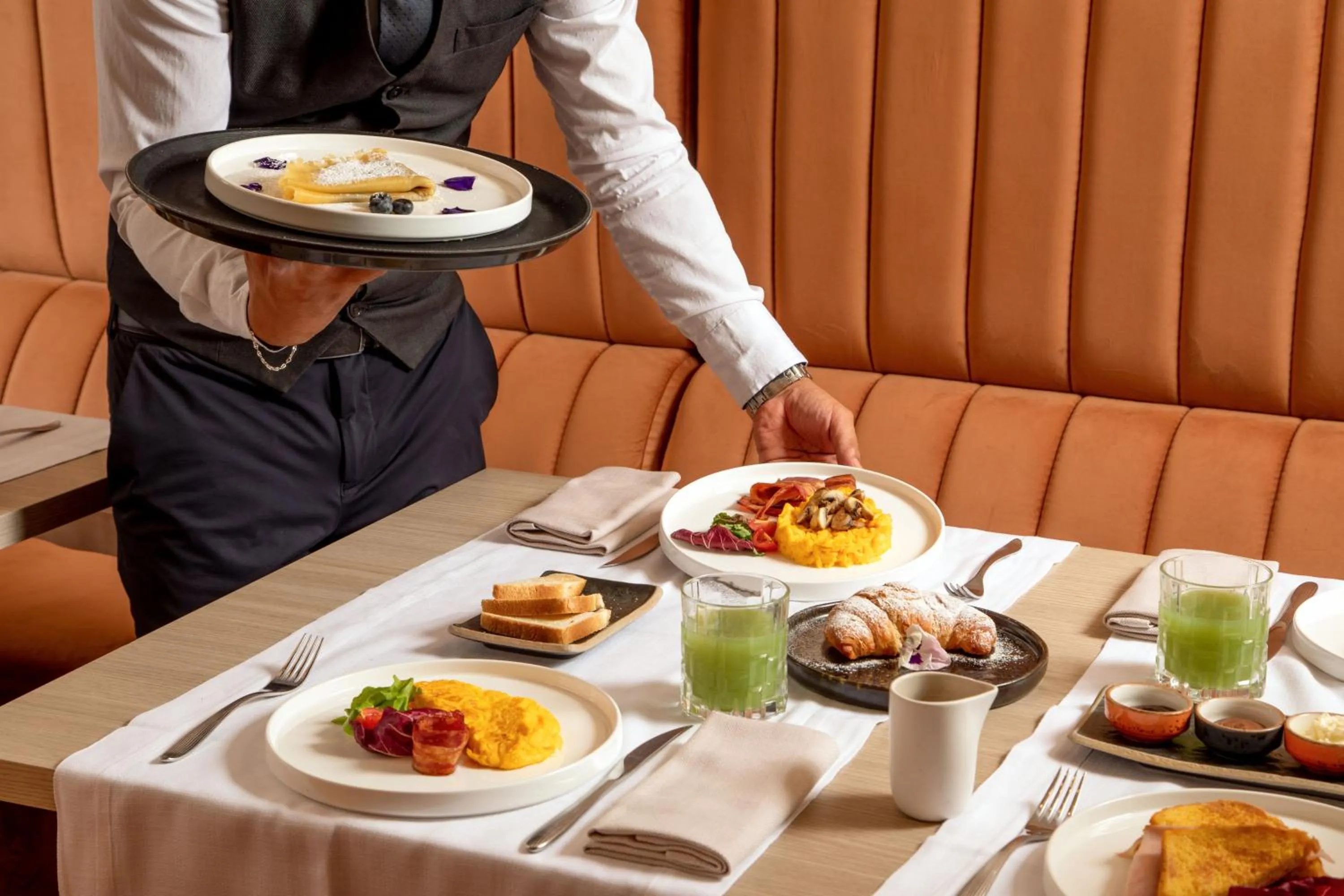 Breakfast in Condotti Palace