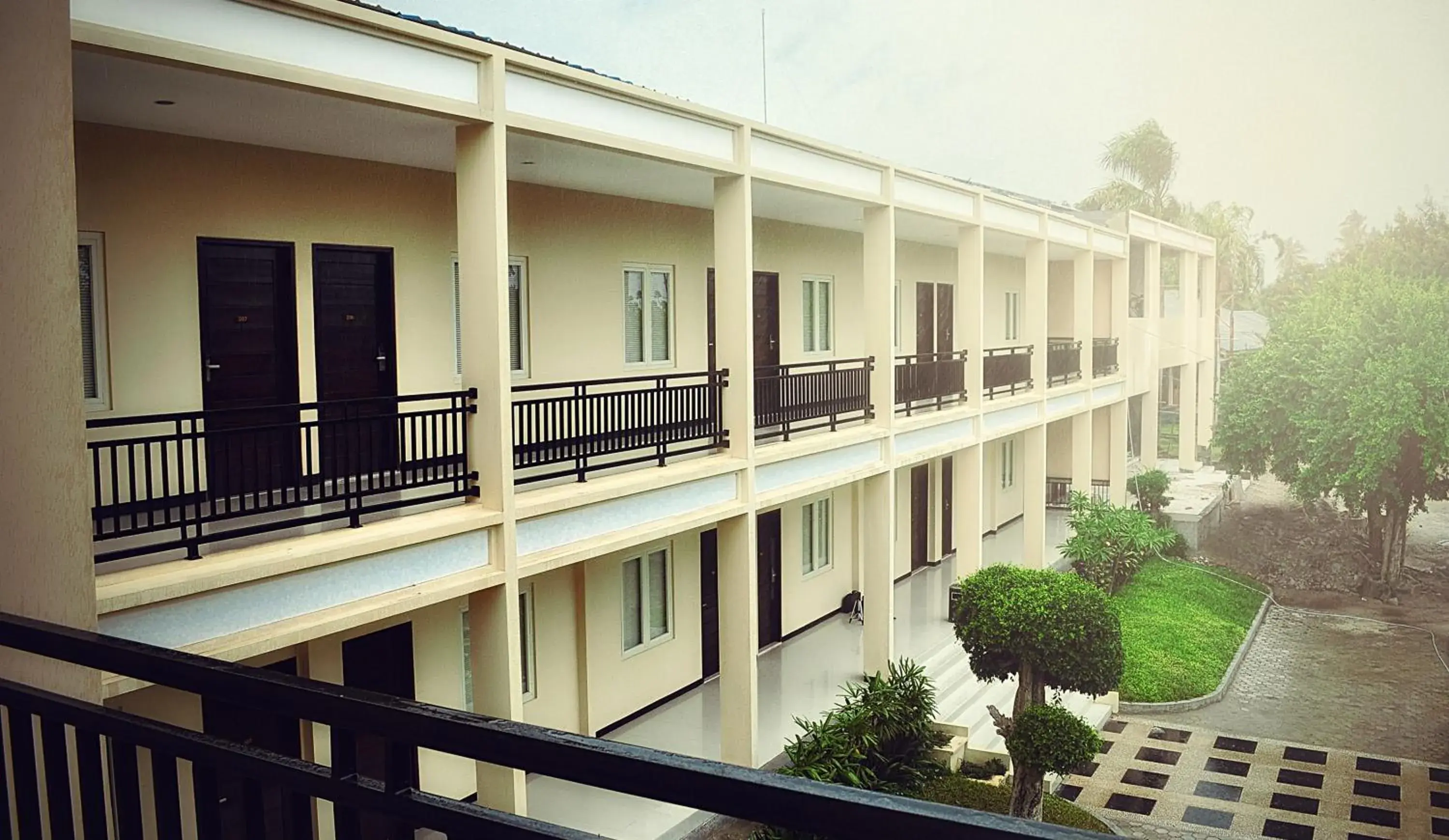 Facade/entrance in Amazing Beach Resort Palu Facade/entrance in Amazing Beach Resort Palu