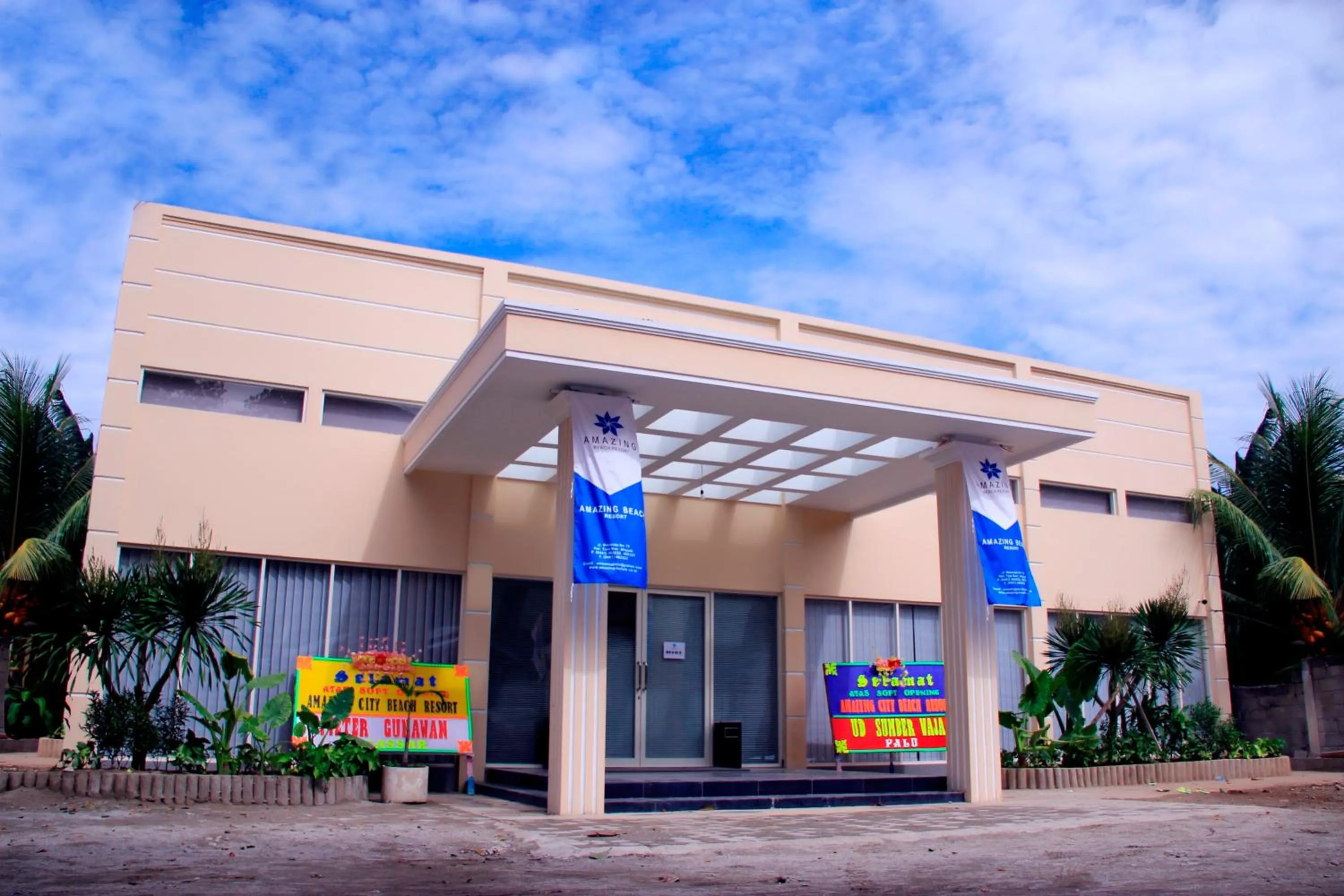Facade/entrance in Amazing Beach Resort Palu
