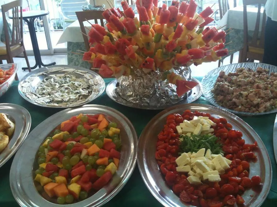 Food and drinks in Hotel Gloria